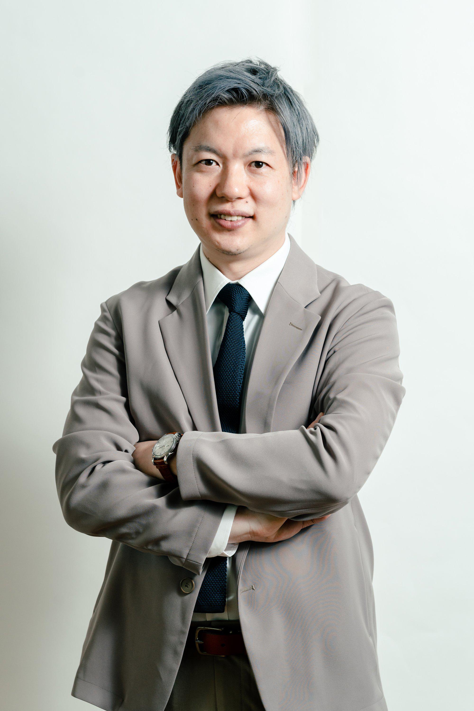 1980年生まれ、実家は100年続く八百屋。大手メーカー・不動産などを経て、2011年よりソーシャルメディア業界に身を置く。2015年にBOKURAを設立。