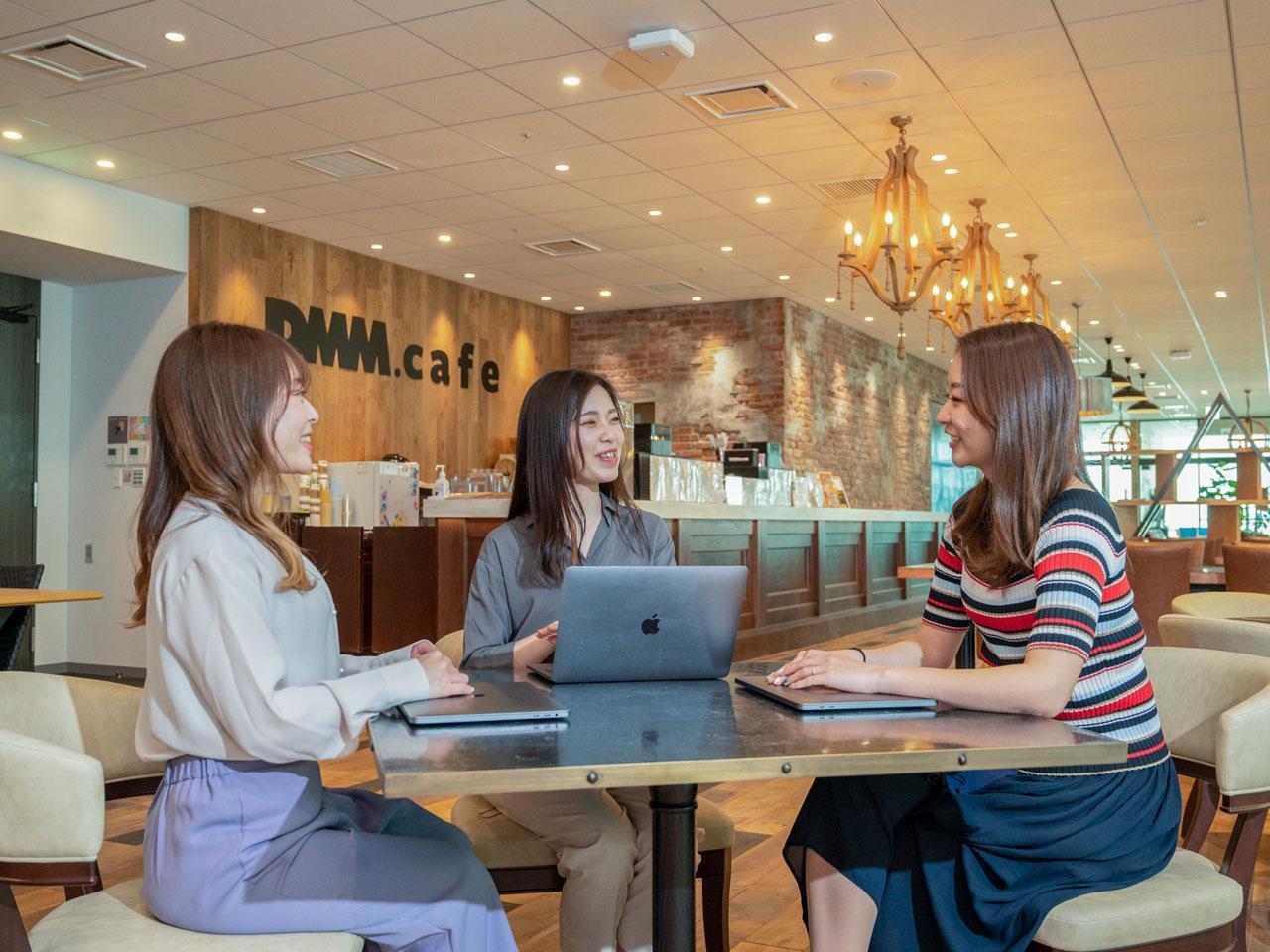 同社の求める人物像は、敷かれた道路を走って安心している人より、新しく道路をつくることを楽しめるような人だ。