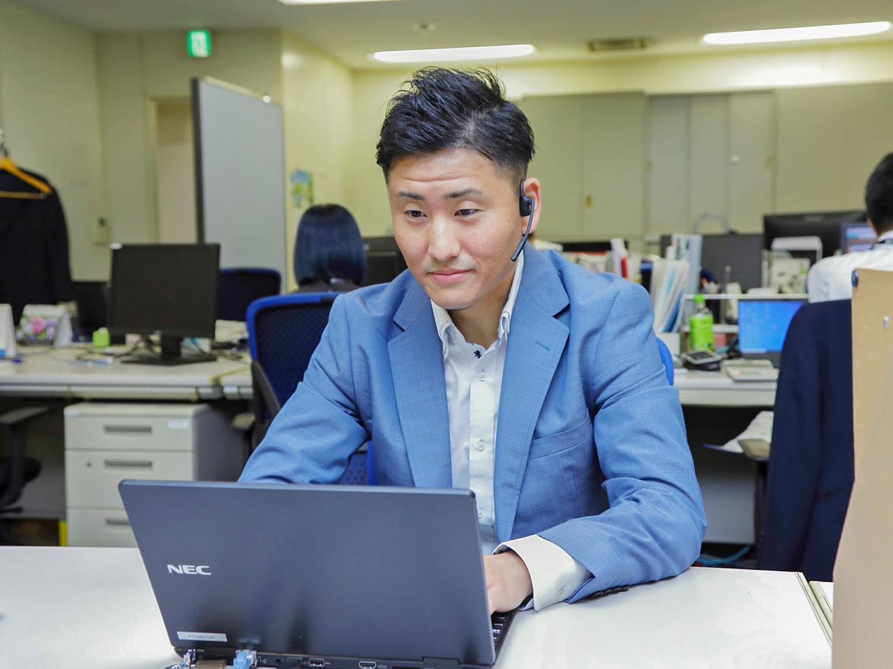 大阪と名古屋に拠点を持ち、約500名のエンジニアが所属。