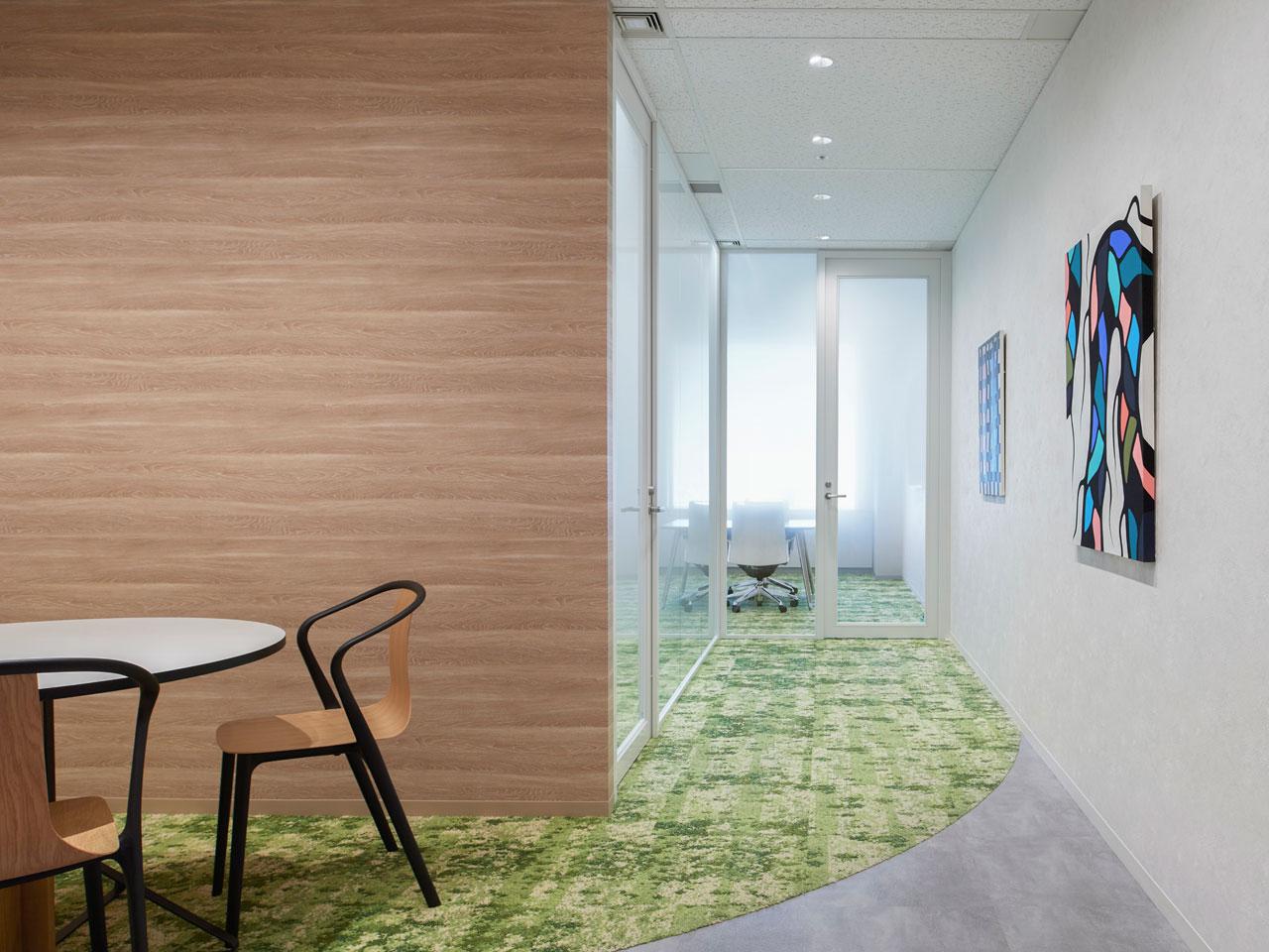 成果に見合った評価・報酬を求める人には、やりがいのある環境だ。