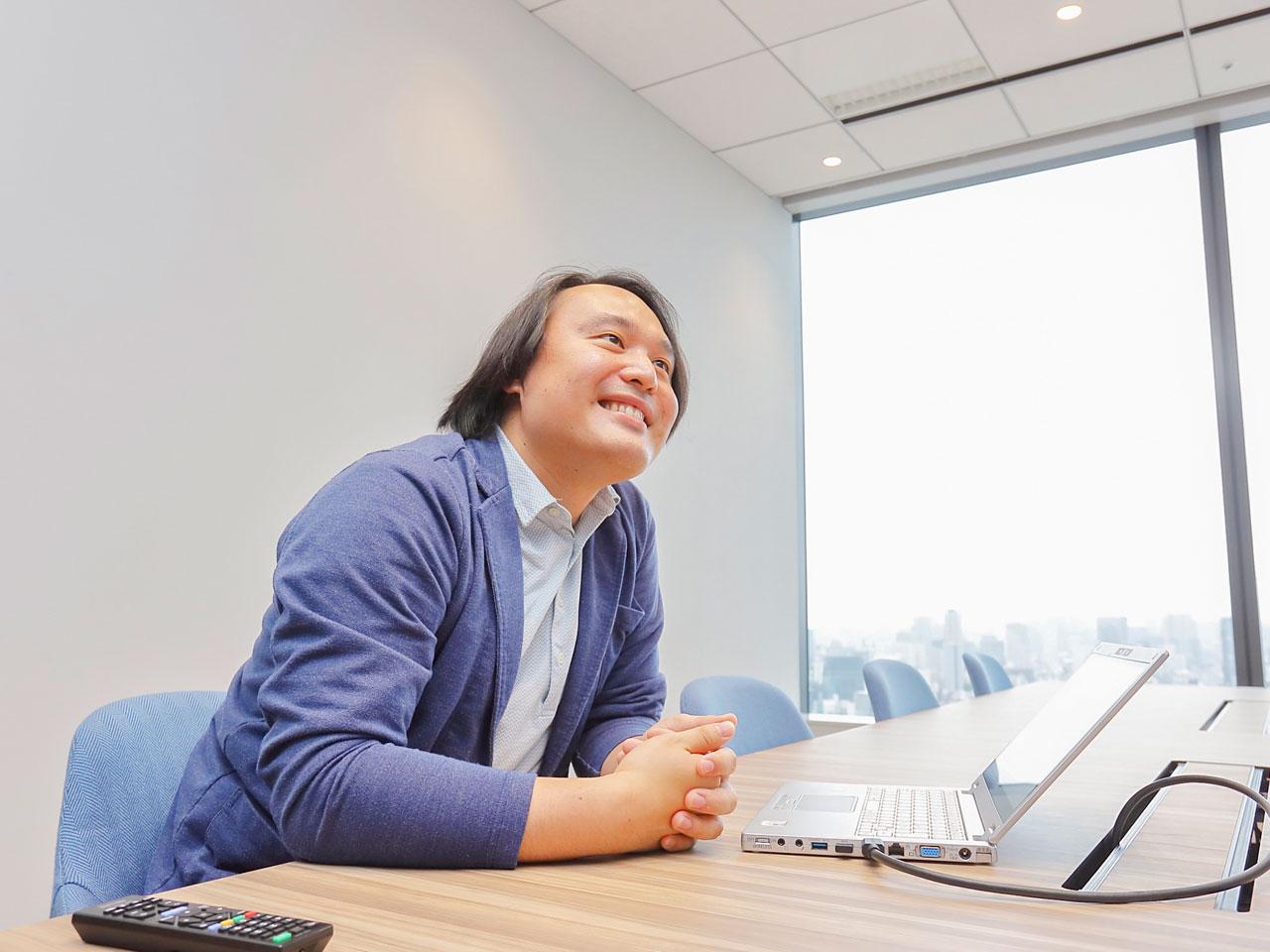 主に20代前半の未経験者を採用し、半年間の研修を経て現場に送り出す。