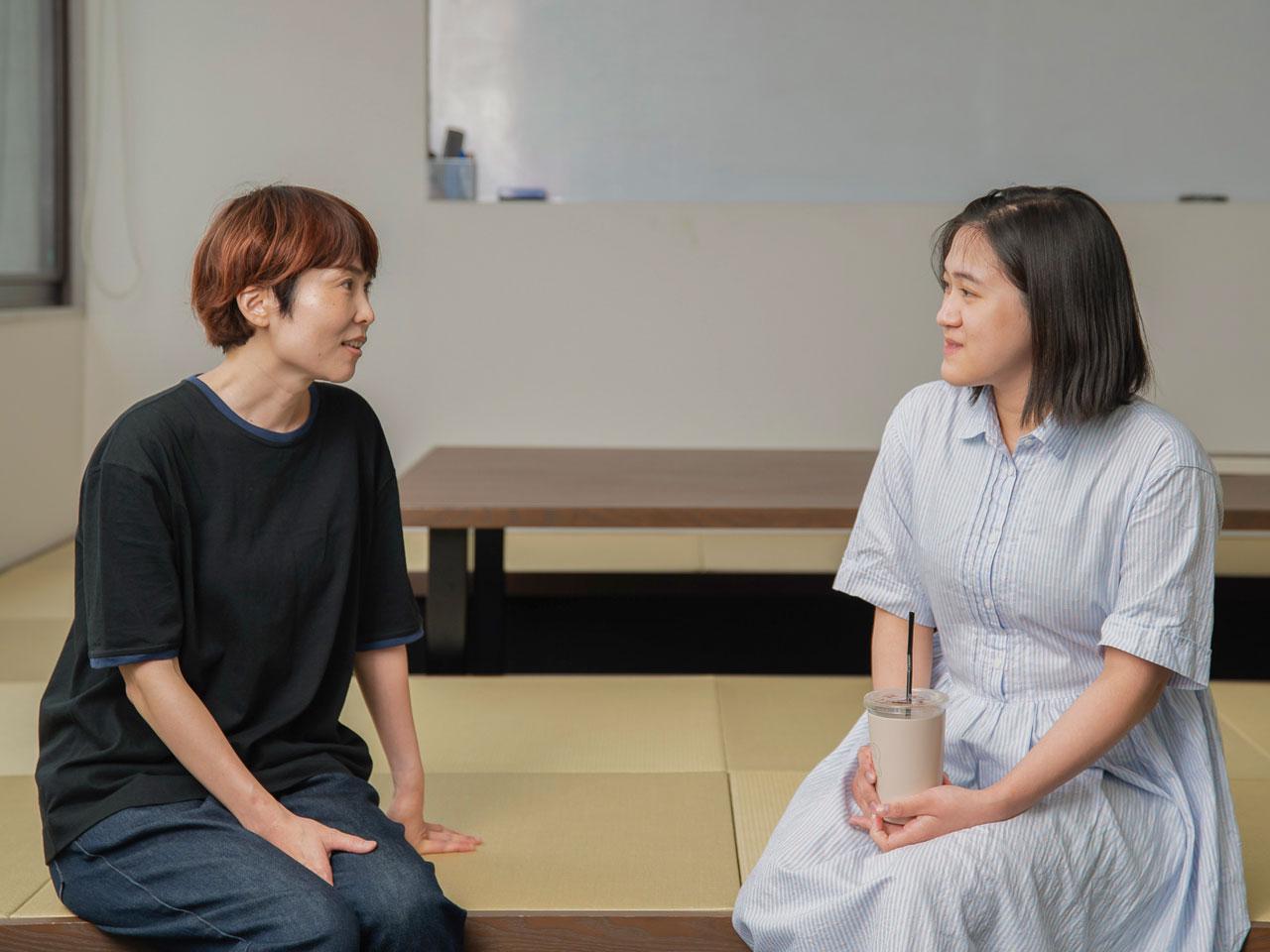 拘りの空間である畳張りの会議室は日々の会議やショートMTGはもちろん、ランチや飲み会等、様々な用途で使用される。