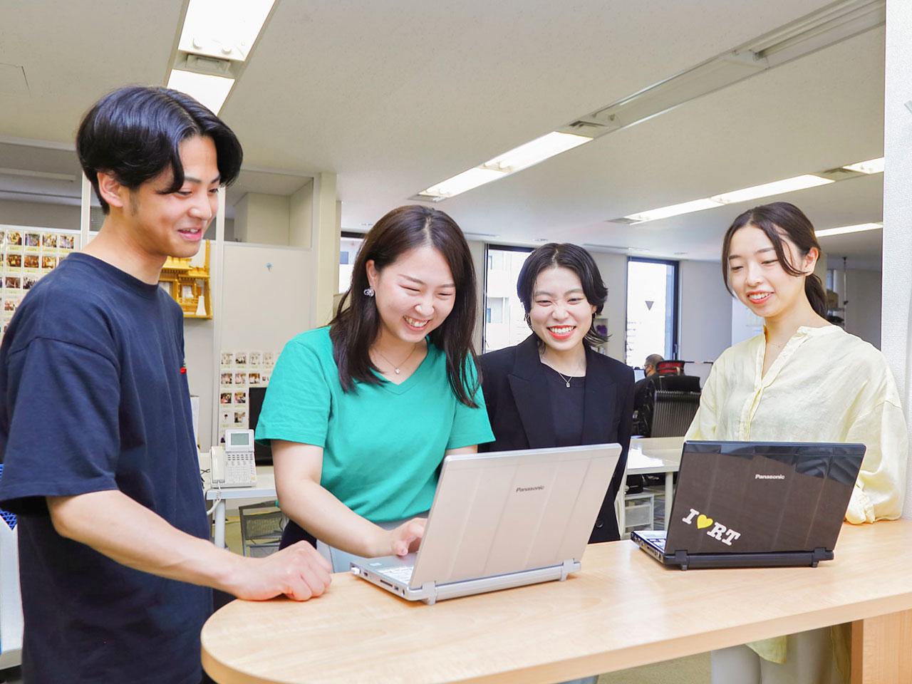 また、子会社である株式会社GROWTH POWERを通じて、建設機械のマーケットプレイスを運営。新規事業も積極的に展開予定。