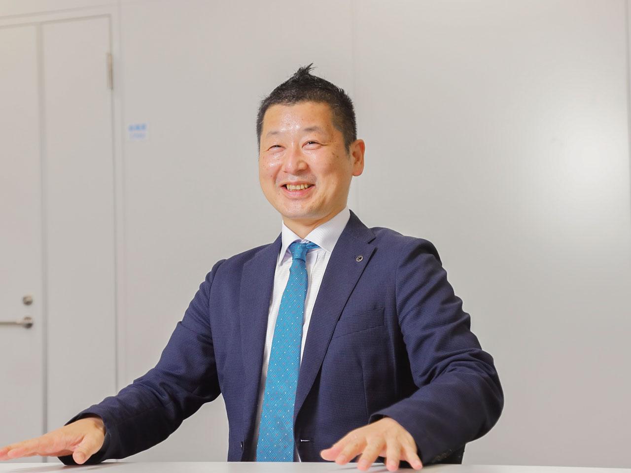 同社が新たに開発・提供している、在籍出向マッチングサービス『シェアビジ』。一次的な業務の増減を理由に従業員の雇用を解消せず、在籍出向の仕組みを活用し、出向元と出向先をマッチングするサービスだ。