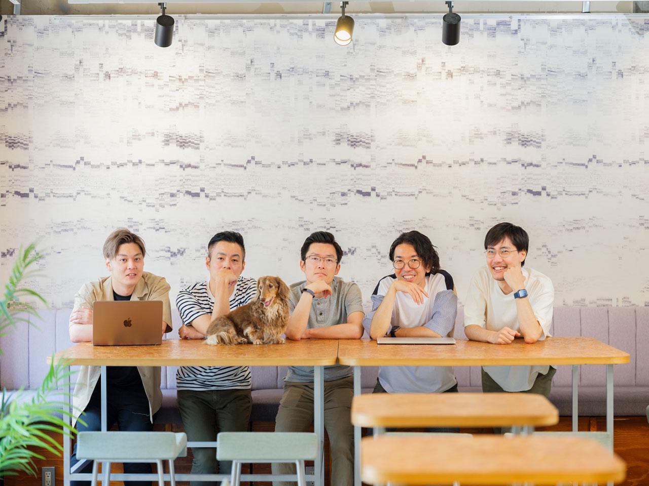 マジメナの社風を一言で表すなら「自律心あるメンバーの集合体」。

福利厚生などは社員の発案で実現したものもある。自律した個々のメンバーが自社の経営に積極的に関わり、運営していくというのがマジメナの大きな特徴になっている。