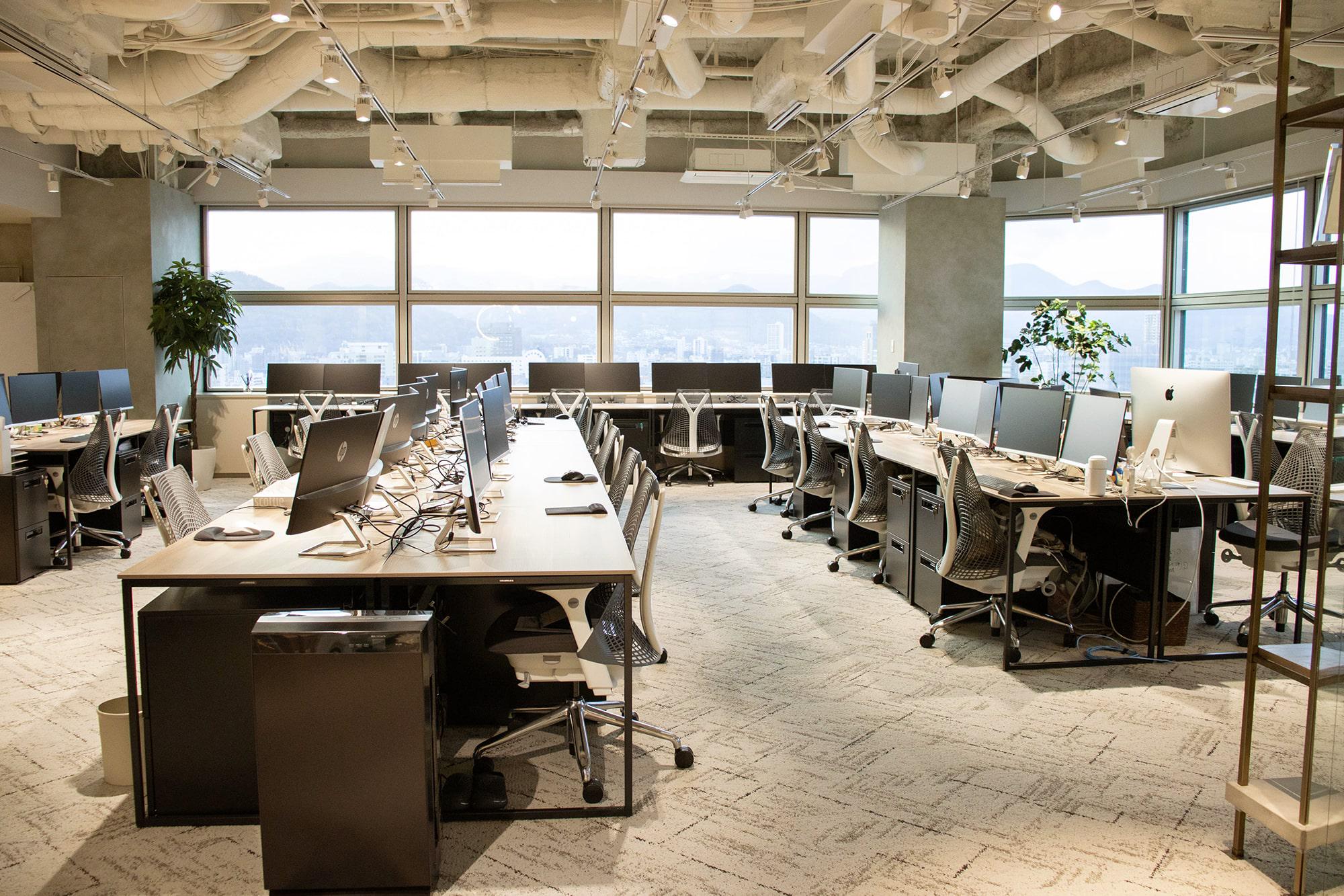 札幌本社 執務室