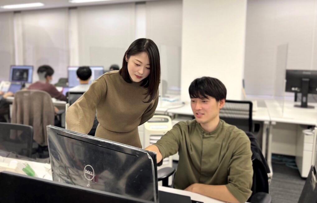 独自製品の力でECの世界に地歩を築いているテモナ。「たまごリピート」の開発は、同社テクニカルチームのエンジニアだけでAWS上で行っています。