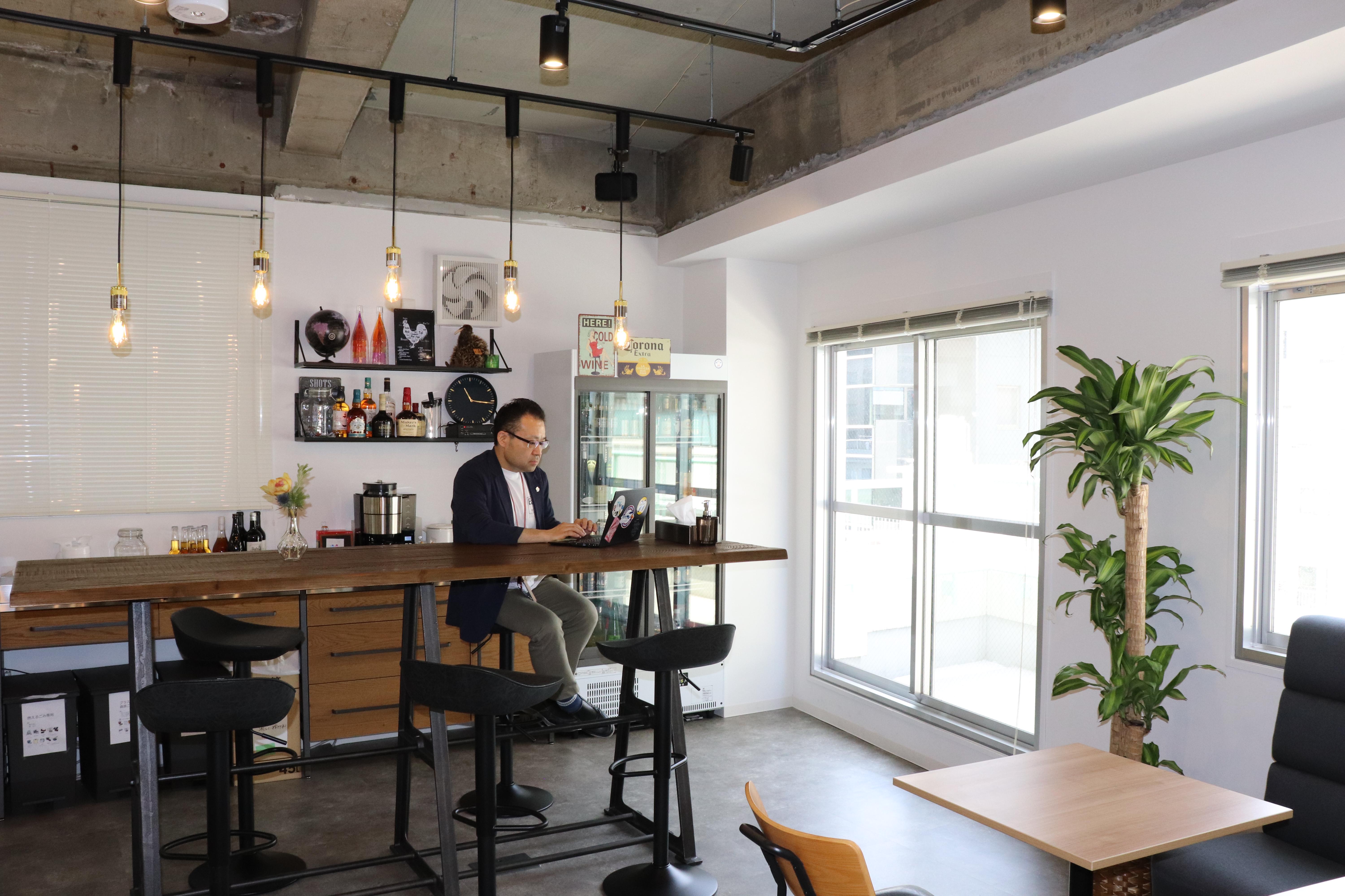 放送業界での経験や知識は問わない。自由な環境下で、自主性を持って活躍してくれる人材を求めいている。