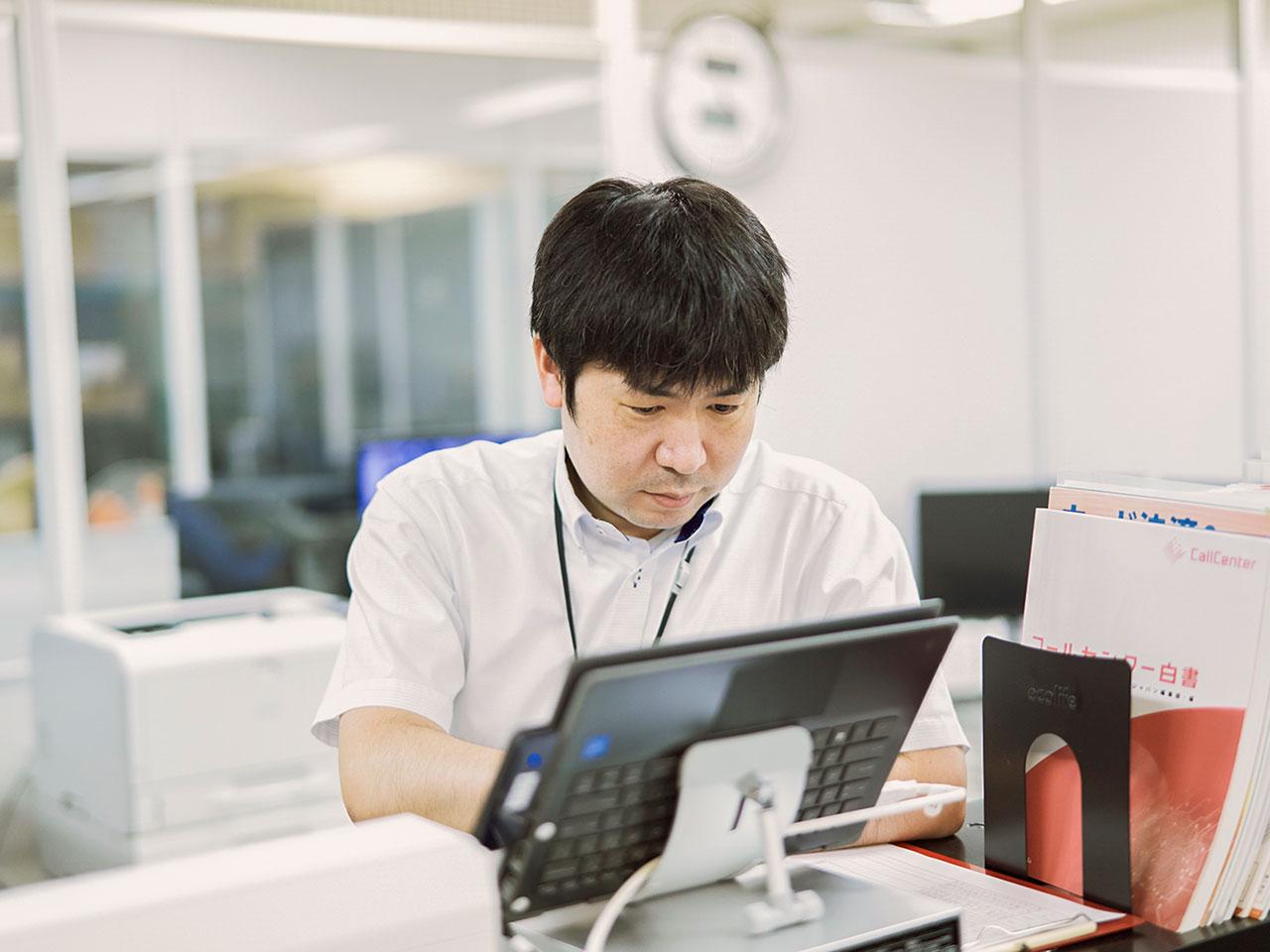 少数精鋭で高い利益率を維持し、業界でも高水準の待遇を用意している。