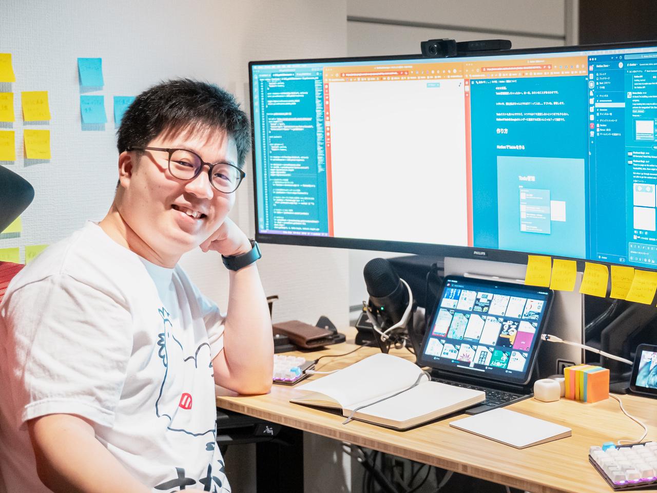 ガジェットの購入には細かい規定はない。仕事環境を自分自身で構築できる。