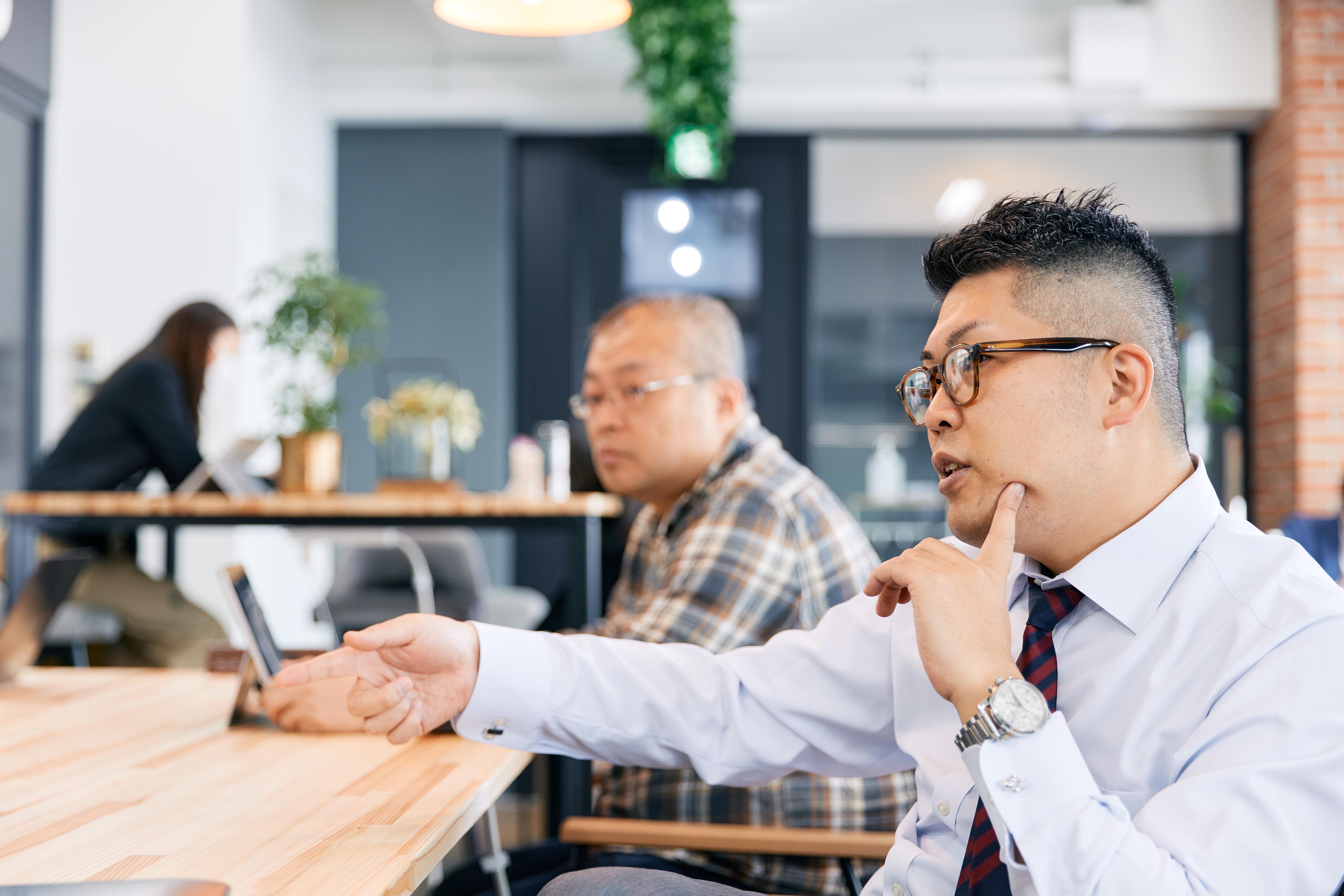 大手企業をクライアントとし、そのニーズや要望を叶えると同時に、クライアントとパートナーシップを組み、新たなAIサービスを発信するCo-Incubation事業も展開している。