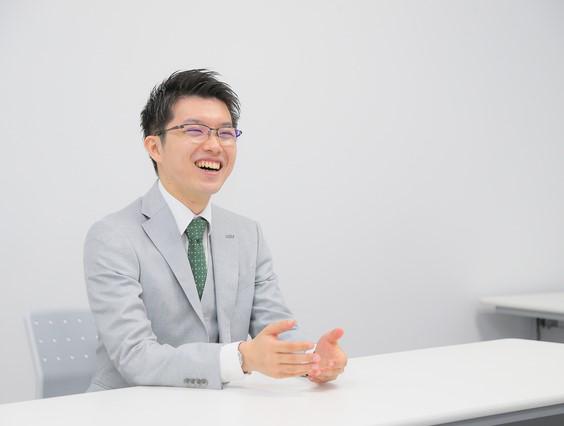 時代が変われば法律も変わっていくもの。これまで書面でしかできなかった賃貸借契約が2022年5月から電子にて可能になりました！
いえらぶの電子契約は、いえらぶCLOUDと合わせて使ってもらうとより便利です！
既存のサービスともスムーズに連携できるのが、自社開発の強みです！