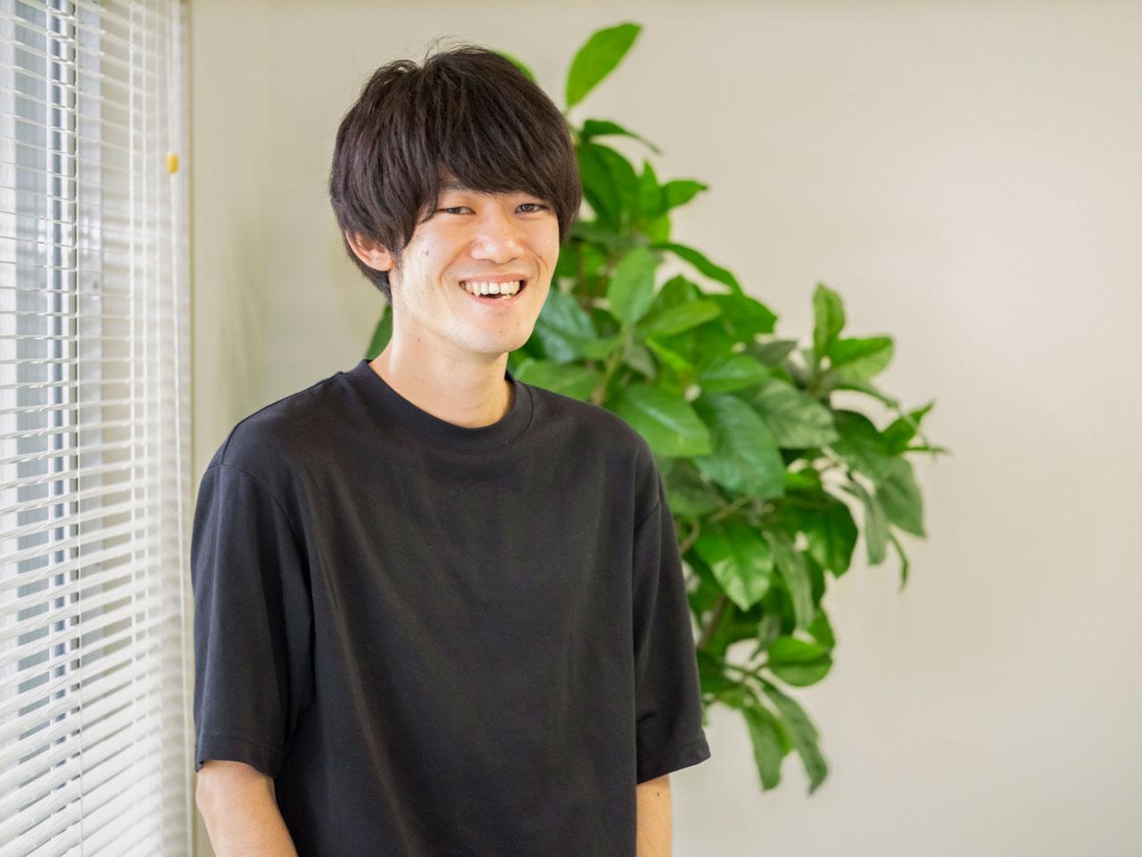 同社の採用基準は「優しいギーク」であること。技術への探求心や学びへの意欲だけでなく、人に配慮できる優しさを大事にする。全国各地に散らばる優しいギークがフルリモートで集い、楽しみながら学び合う。それが同社の姿だ。