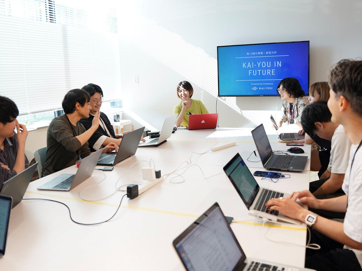 『KAI-YOU.net』は、自社で開発運営・コンテンツ制作を手掛けるポップポータルメディア。「SmartNews Awards 2020 ベストパートナー賞」カルチャー部門を受賞した。