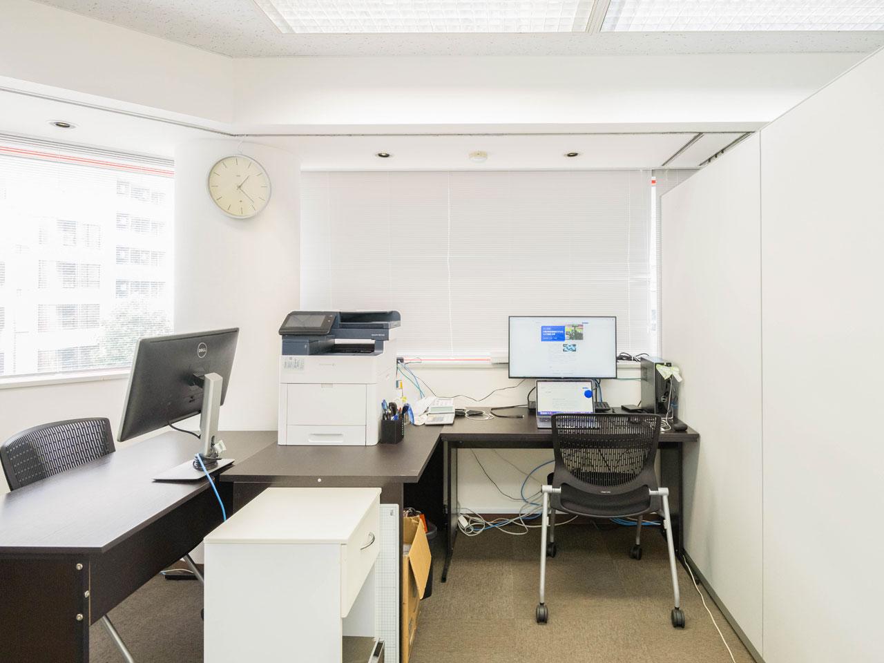 強力なパートナー会社、海外の最先端技術を紹介してくれる取引先との関係を活かし、これからも拡大路線に走らずコツコツと実績を積み上げていく。