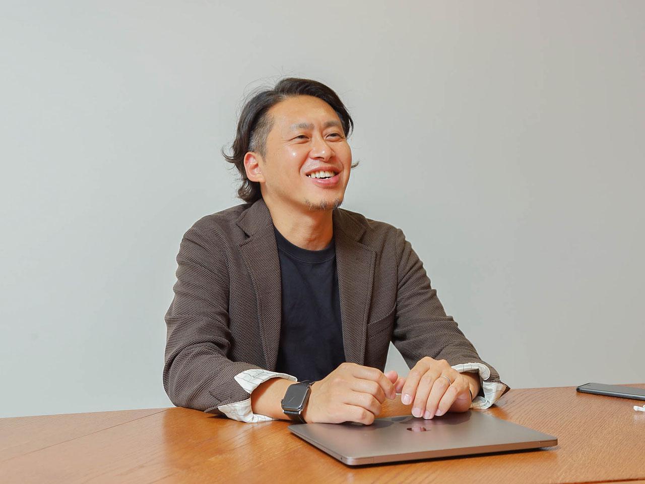 少数精鋭の会社だからこそ、働く環境や社員のキャリアサポートにはこだわりを持ちたい。「肩書はテクニカルサポートだけれど、設計もシステム構築もできるエンジニアになりたい」「しっかり稼いで、週4日勤務」等、一緒に働く社員がより良い環境で業務ができるように今後も様々な側面でバックアップしていくつもり、と語る。（代表取締役：山本）