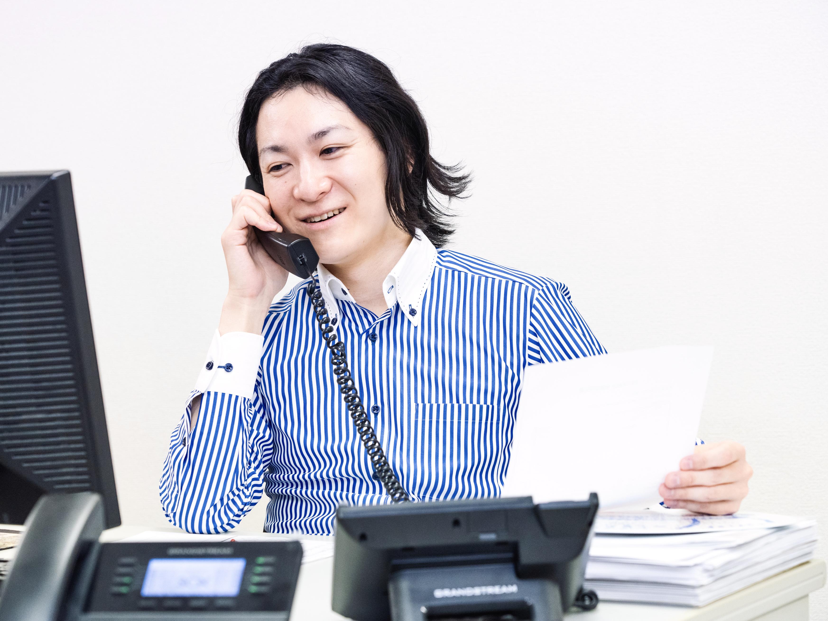 残業がエンジニアでも月20～25時間と少なめで、業務の波も落ち着いているということ。