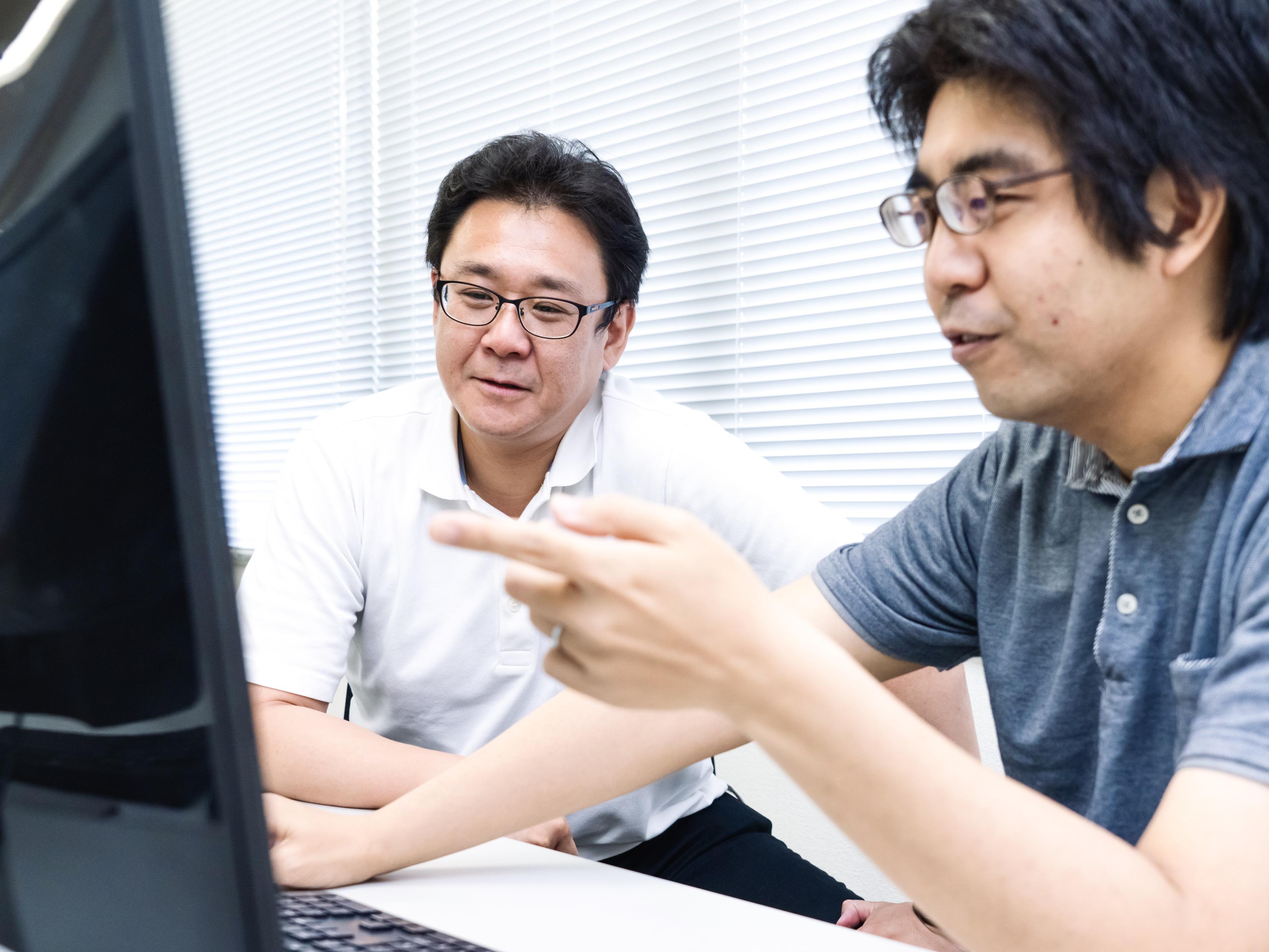 同業同規模の開発会社と比べて、働きやすさの面でも優れている同社。