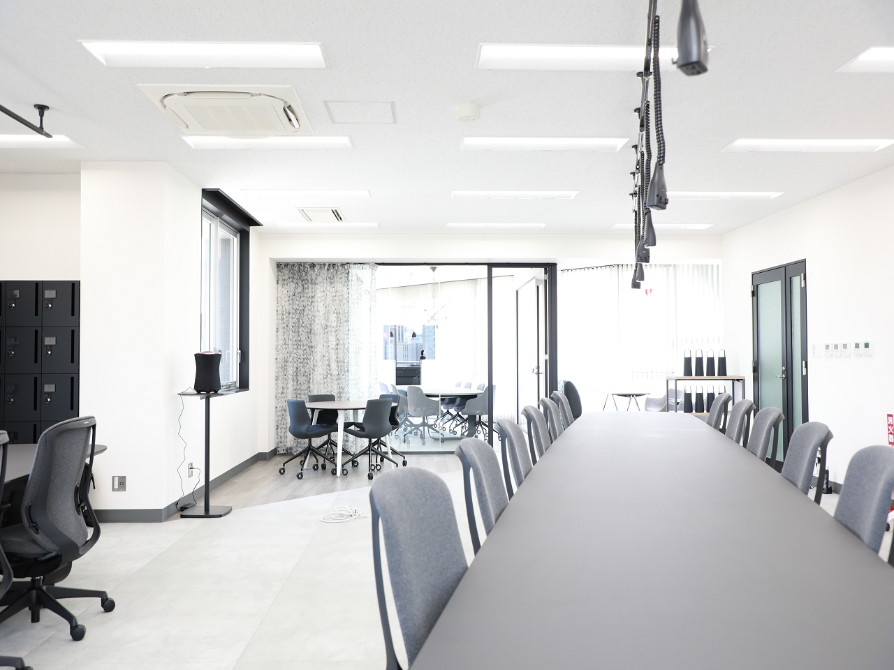 2022年に移転した外苑前最寄りのオフィス_会議室エリア