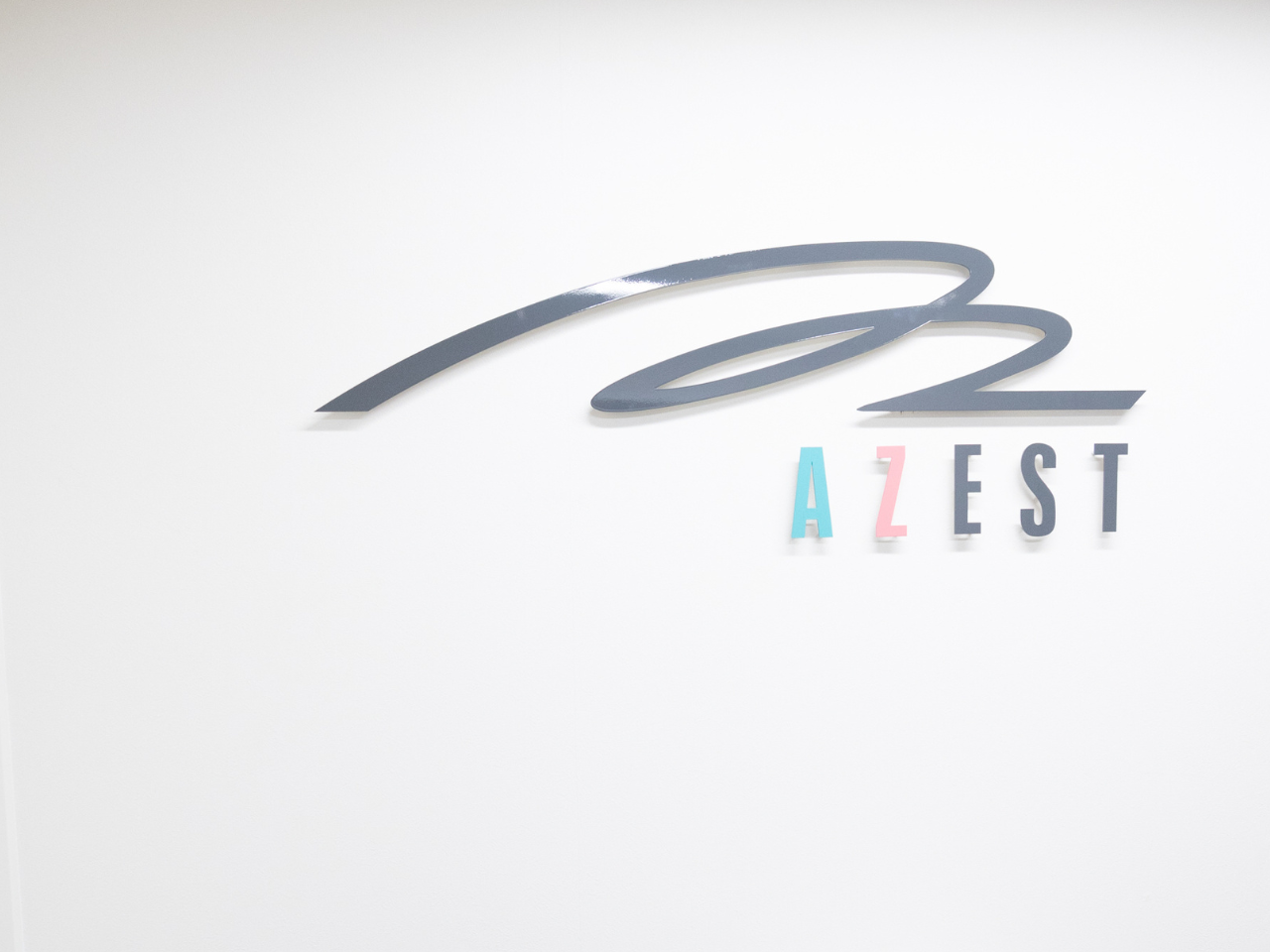 動画や画像、データ等のコンテンツを直感的に分かりやすく提供するサービス開発を得意とする。