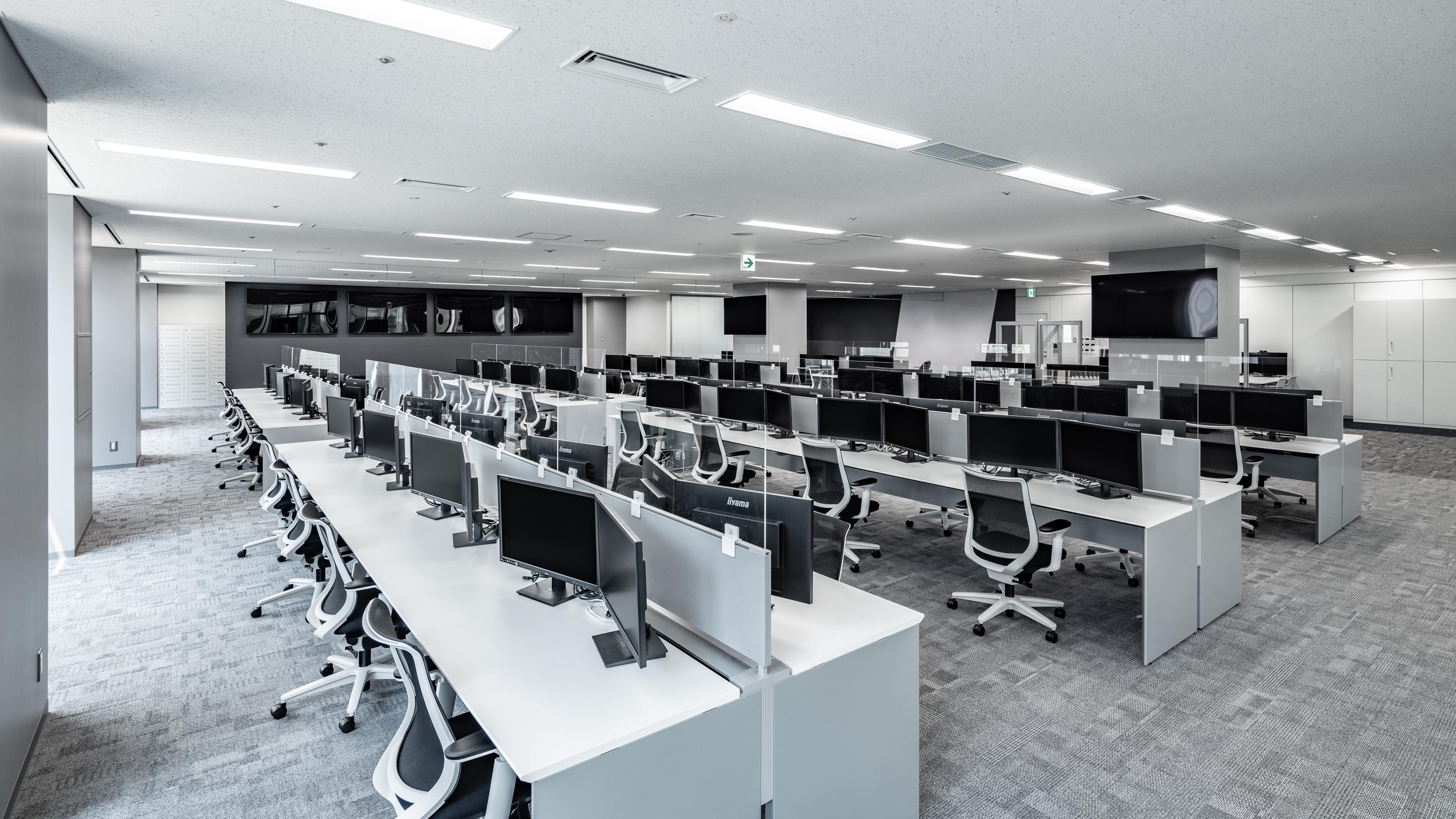 同社は国内最大級の監視センター保有する急成長企業だ。