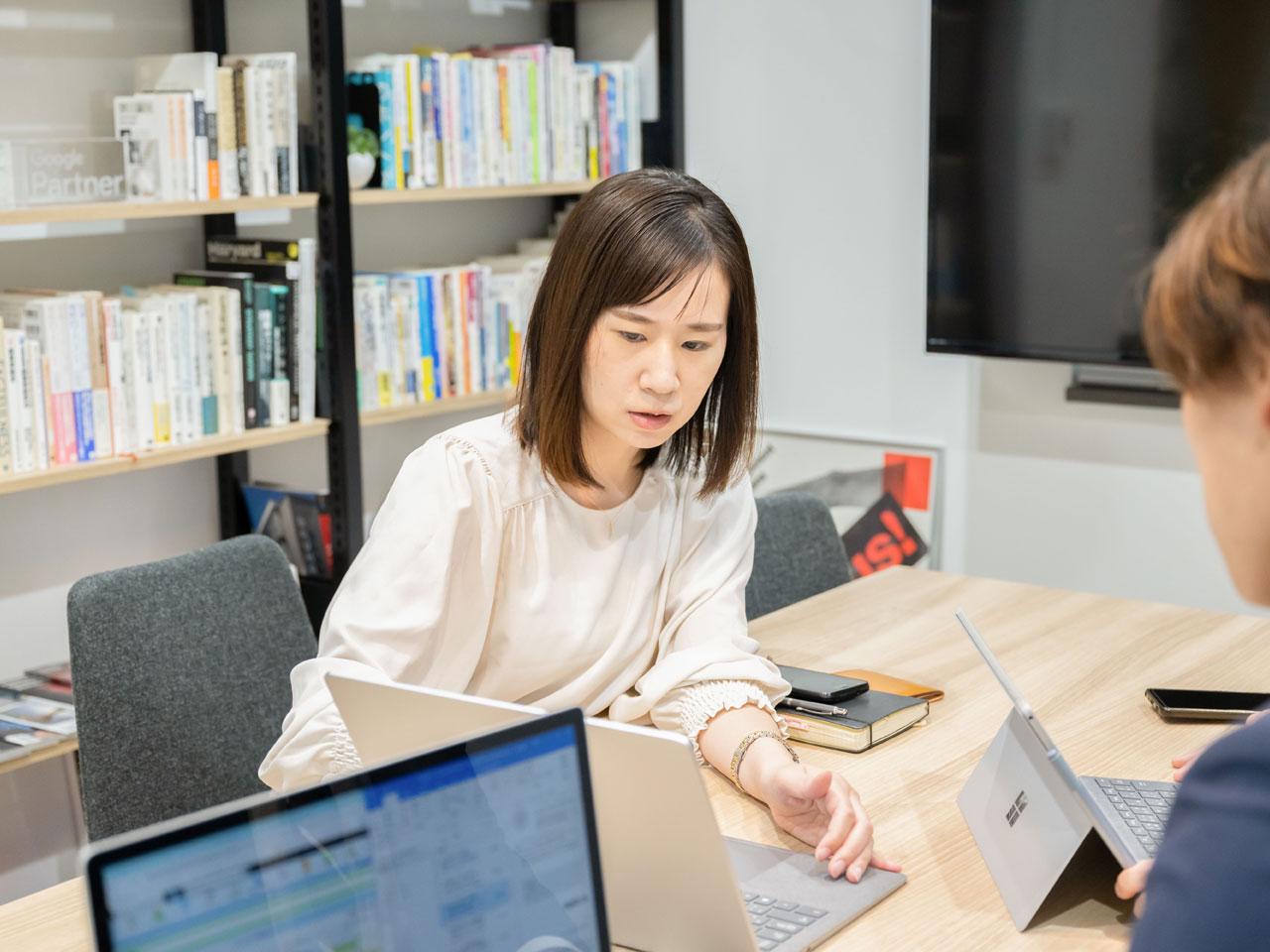 事業規模の大小ではなく、一緒に成長できる企業への支援にこだわり、信頼関係を築いてきた。