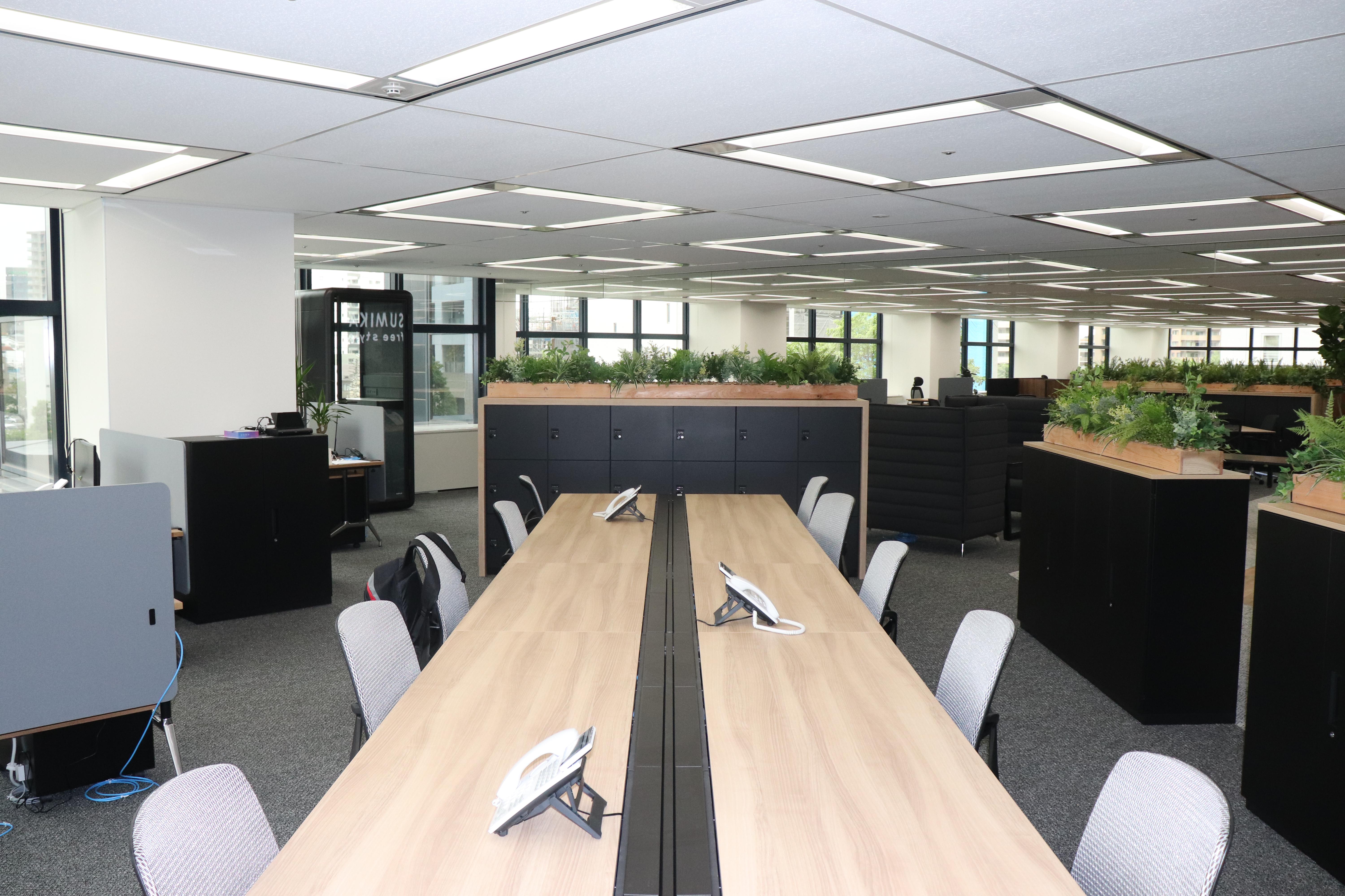 また地域密着を重視する事業方針に沿って、営業店舗を全国に展開。事業所ネットワークは現在、北海道から沖縄まで42店舗に広がっている。