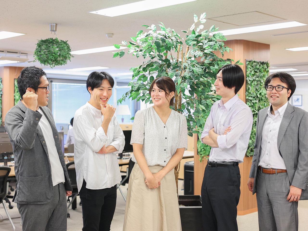 社員が主体的に会社づくりに参画する風土も特長的。