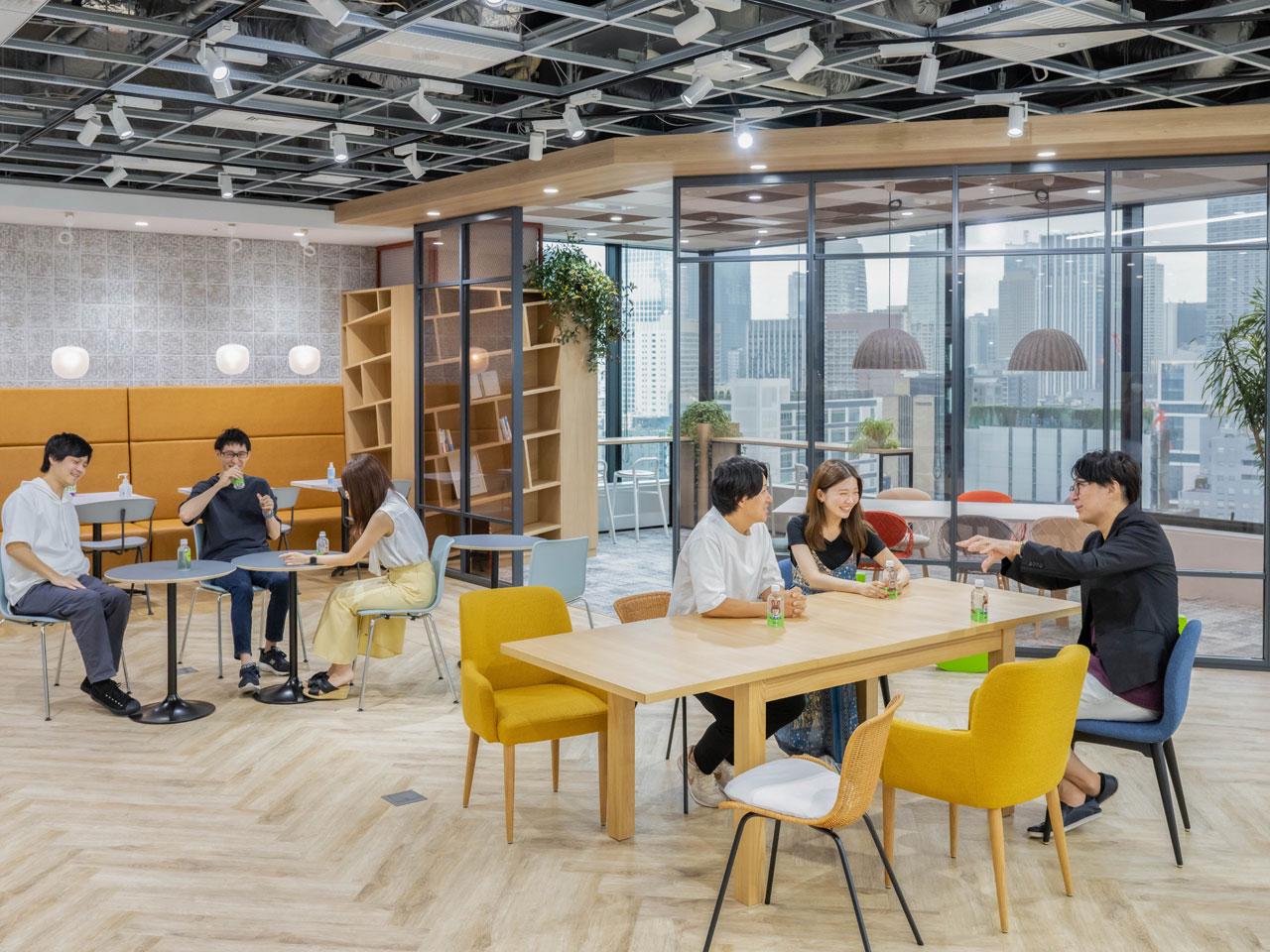 長らく月額見放題型のサービスを提供してきたが、2020年からは都度課金型のサービス『Huluストア』もスタート。