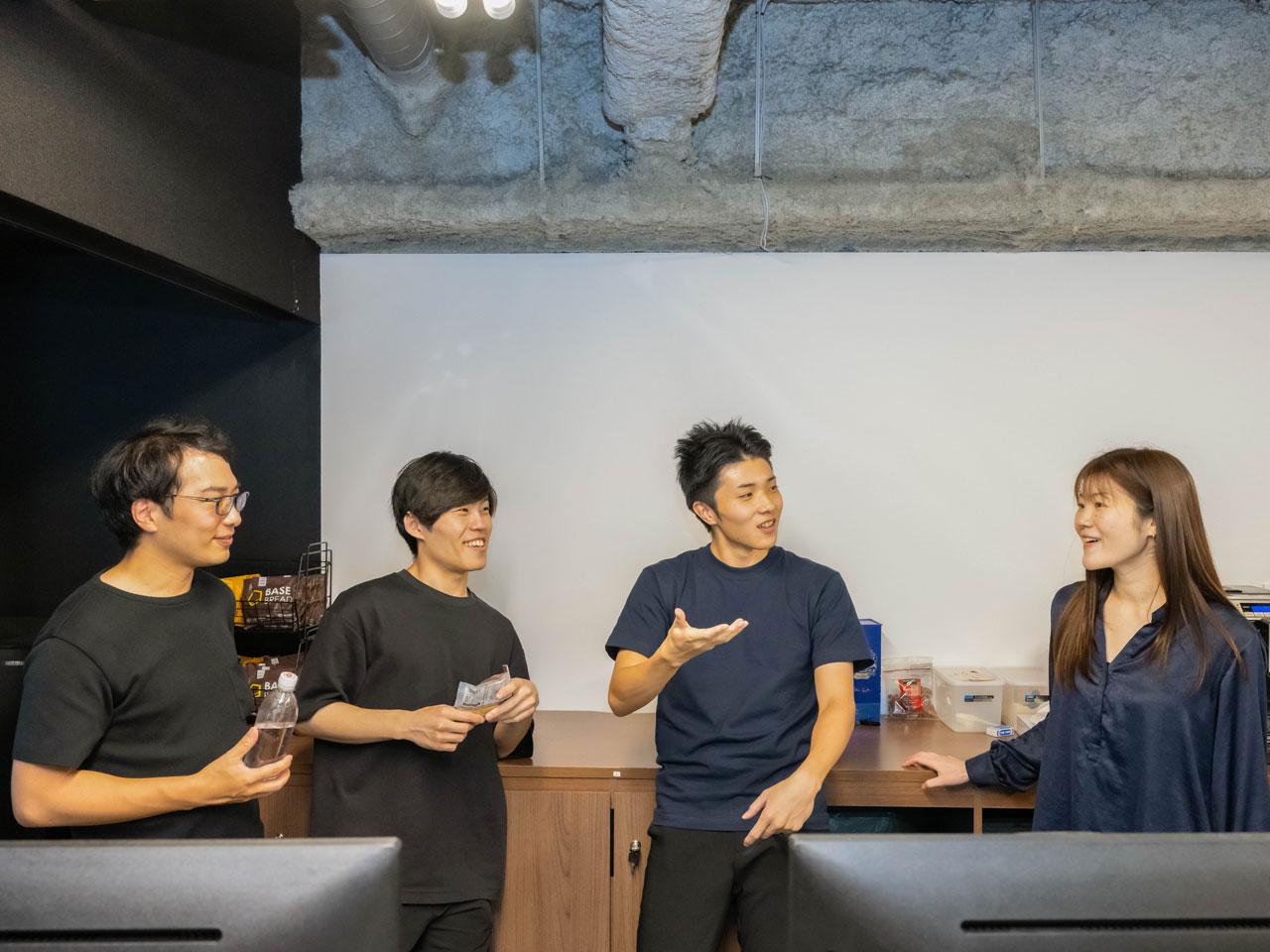 彼の下でエンジニアとして高度な技術を身に付けつつ、「事業化のプロセスの全容」を知りたい方には、最適な環境だろう。