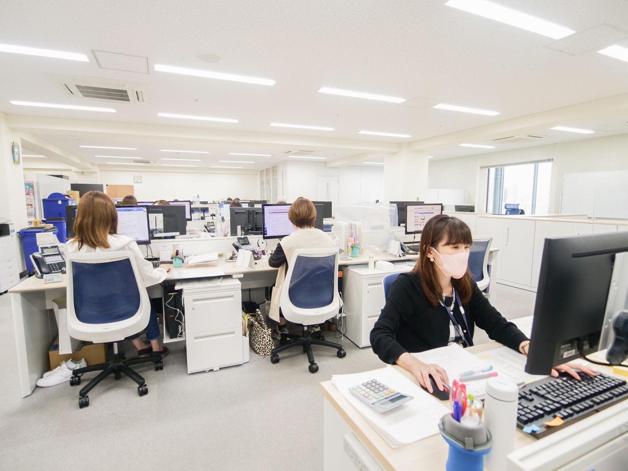 接触型の営業が困難になったことで、Webの重要性が高まる中、社内SEチームを新設し体制強化を図る。