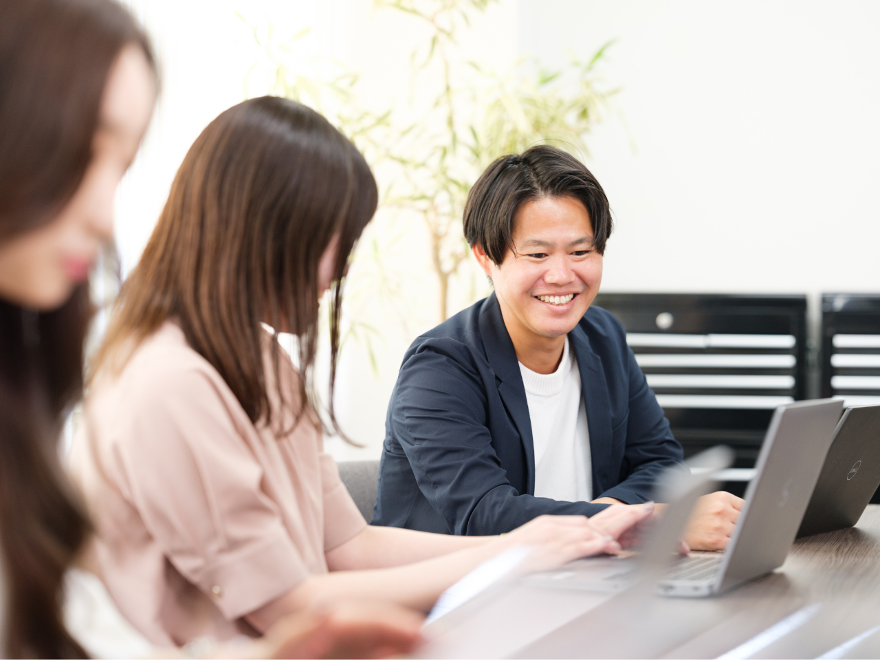 コミュニケーション力があり、『好きを創る』気持ちや行動基準への理解がある人材を同社は求めている。