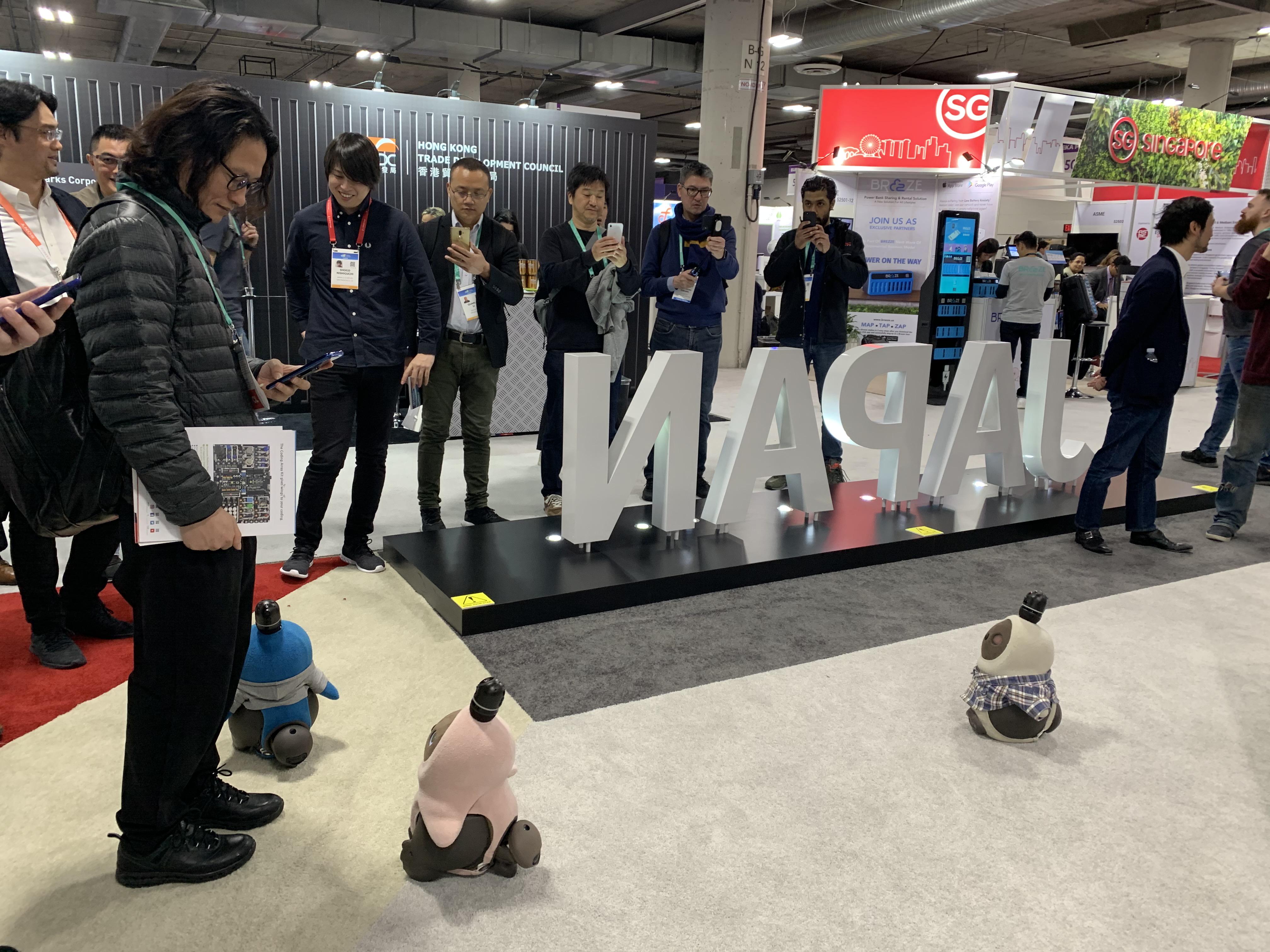 海外の展示会でも注目を集め、複数の賞を獲得しました。