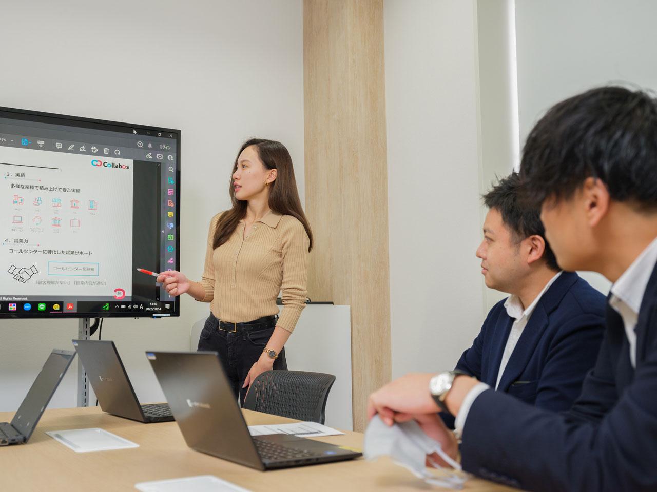 人材への投資をひとつの”企業成長軸”として捉え、社員一人ひとりの成長を支援する研修体制を整えています。