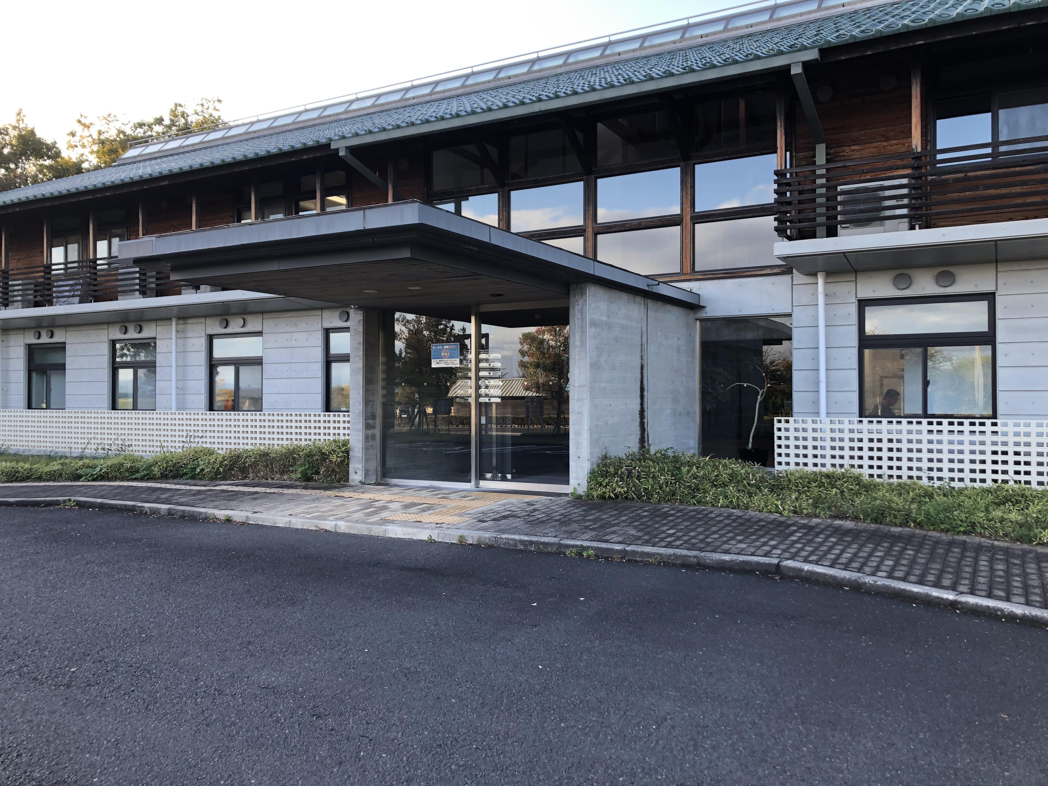 【島根エンジニアリングLab】
当社のエンジニアリング拠点として、開発およびシステムエンジニア業務に携わる地域の人材を採用し、また人材開発を進めることで、DX(デジタルトランスフォーメーション)事業の成長を推進してまいります。また、島根県との連携により、島根の地域創生やIT産業の発展に向けても貢献をしてまいります。