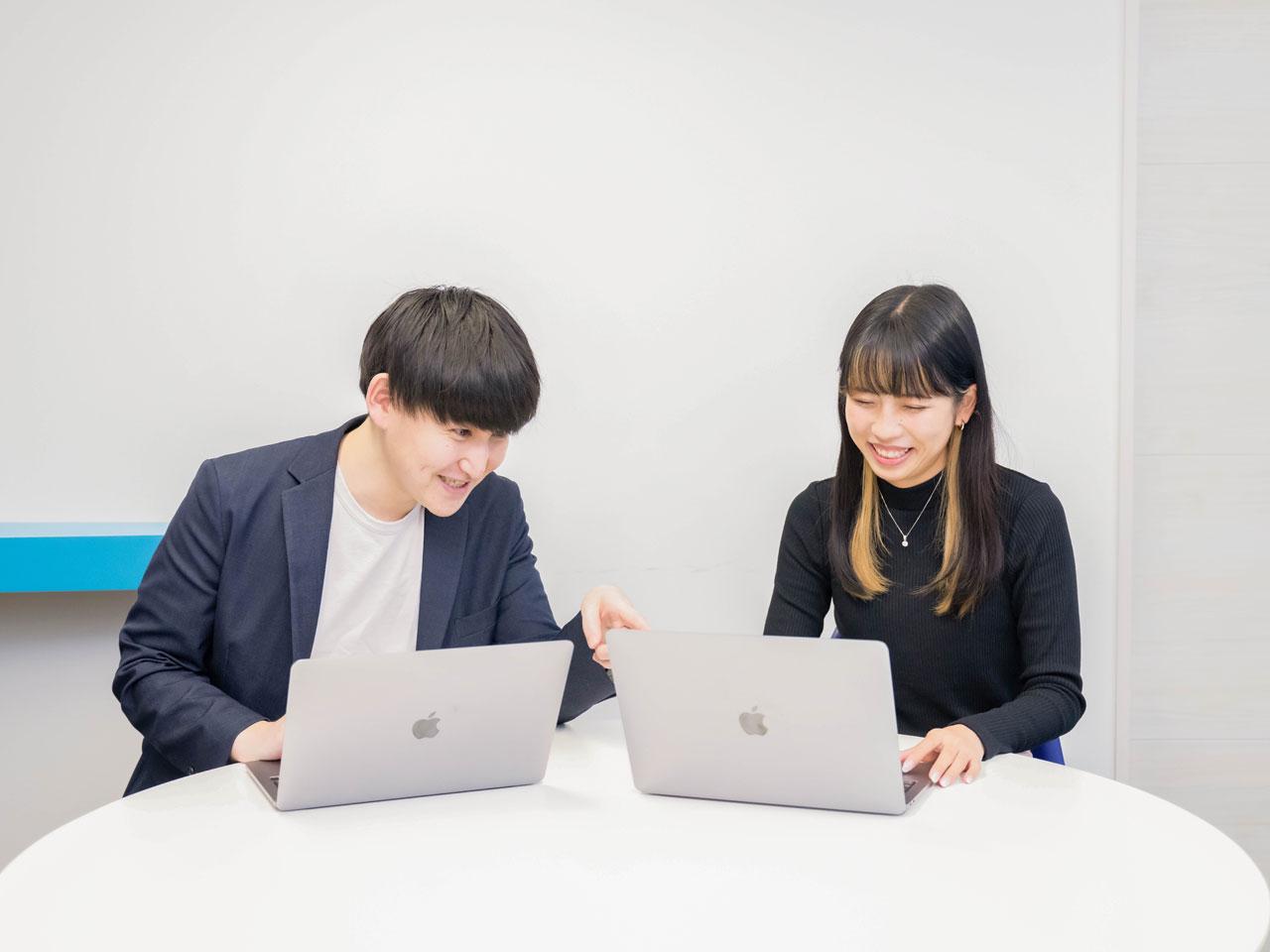 同社は、再生医療等の自由診療に特化して、各種クリニックのマーケティング／データ分析／コンサルティングをトータルに手掛ける。