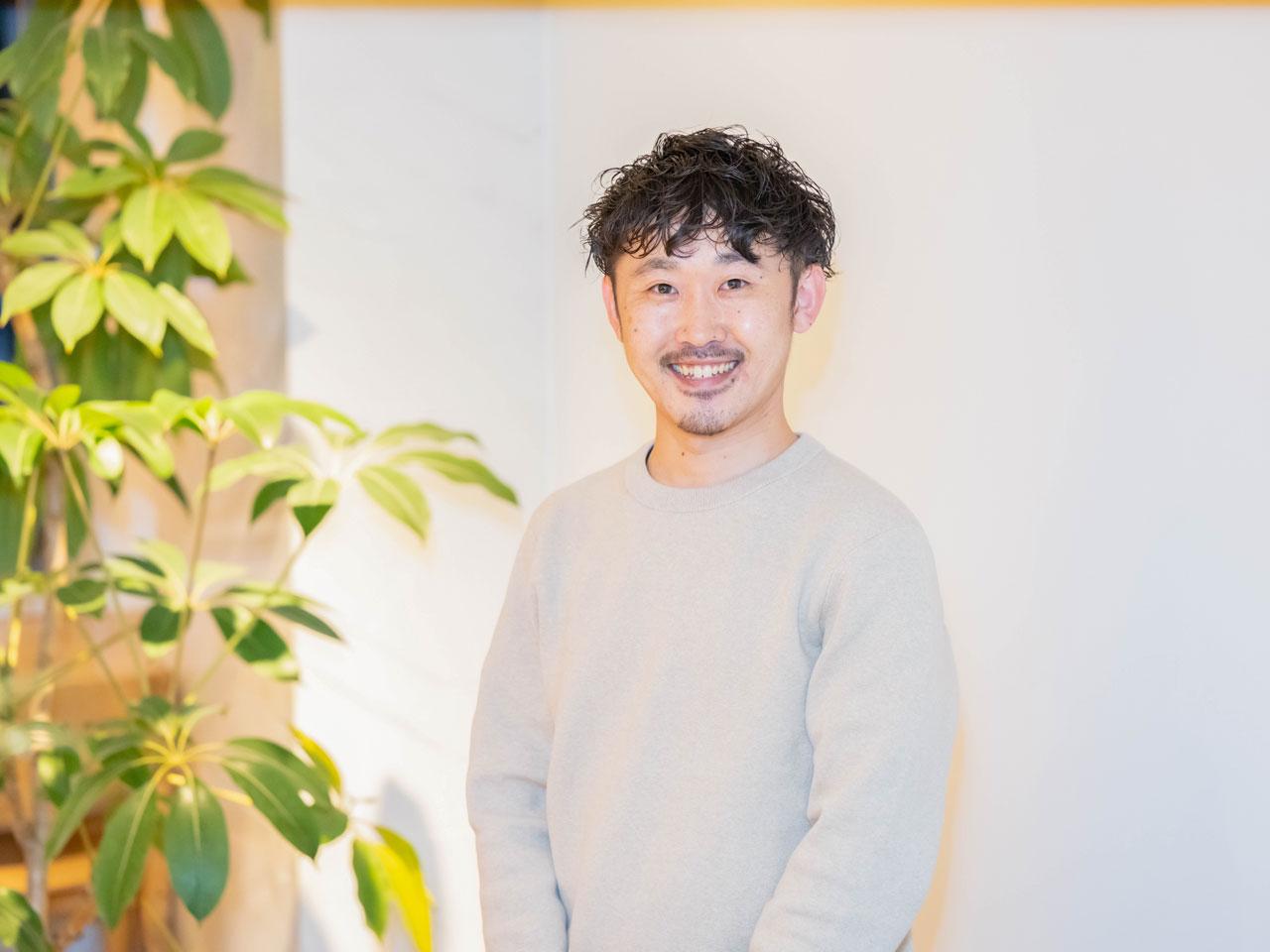 成果報酬契約を結ぶクリニックとは、いわば運命共同体の関係だ。2015年の設立以来、営業活動は一切行わず、全て紹介によって取引先を開拓してきた。