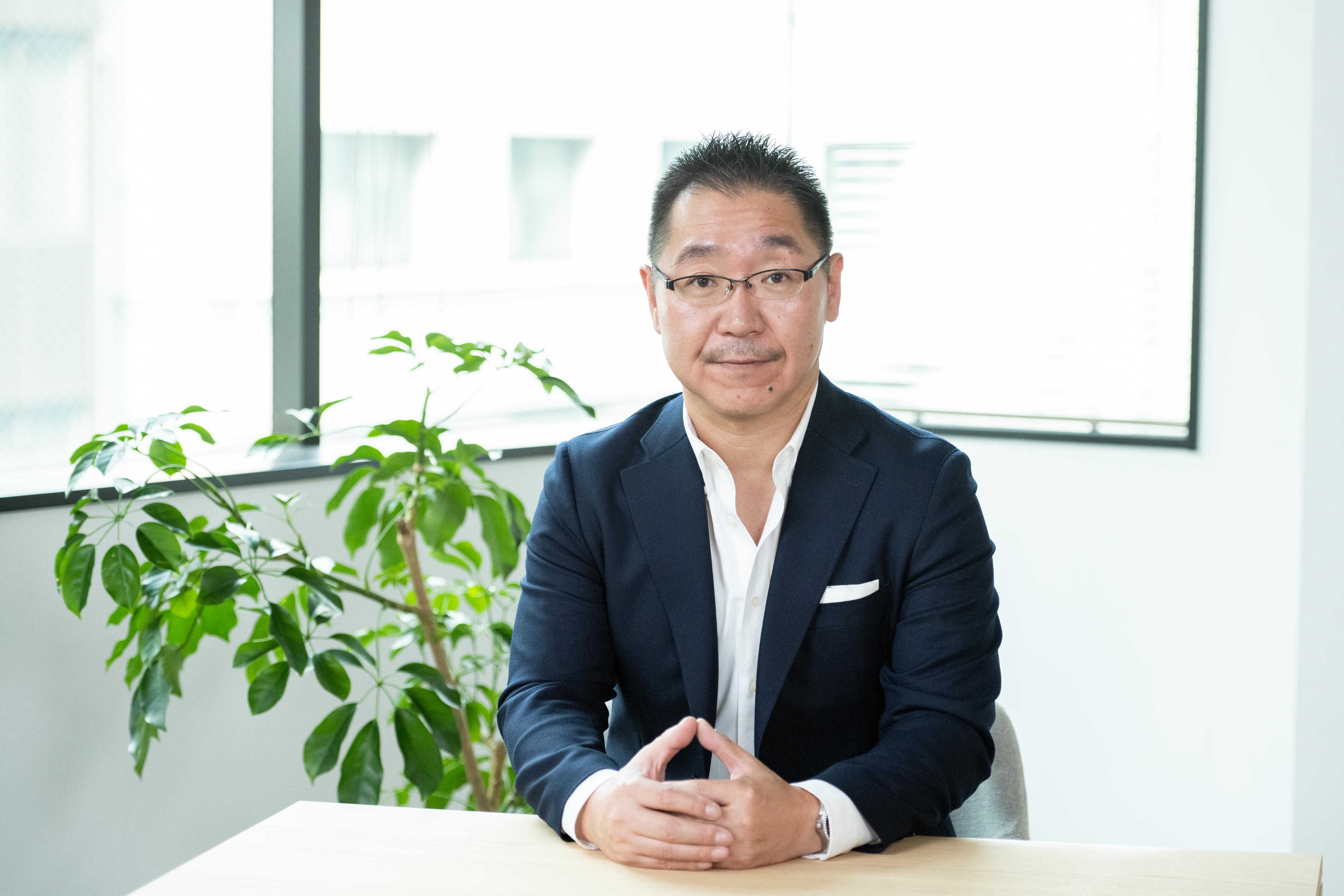 創業者兼、代表取締役社長　高橋 文明