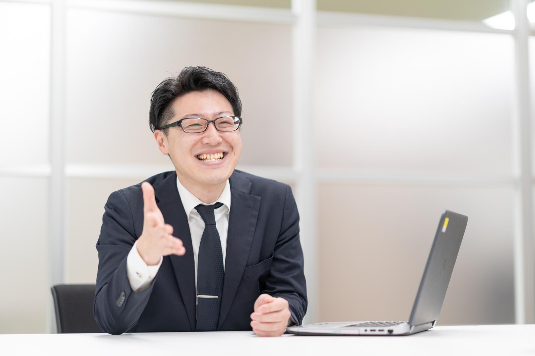 ITインフラ導入に当たっての要件定義や顧客との事前調整、構築、テスト、ドキュメント作成に至るまでのトータルソリューションをワンストップで提供する。