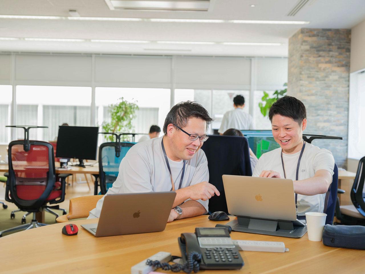 主力サービスが、ドローン撮影画像から3D地形データを簡単に作成できる『KUMIKI』と、農地の作付け調査に活用できる『いろはMapper』だ。