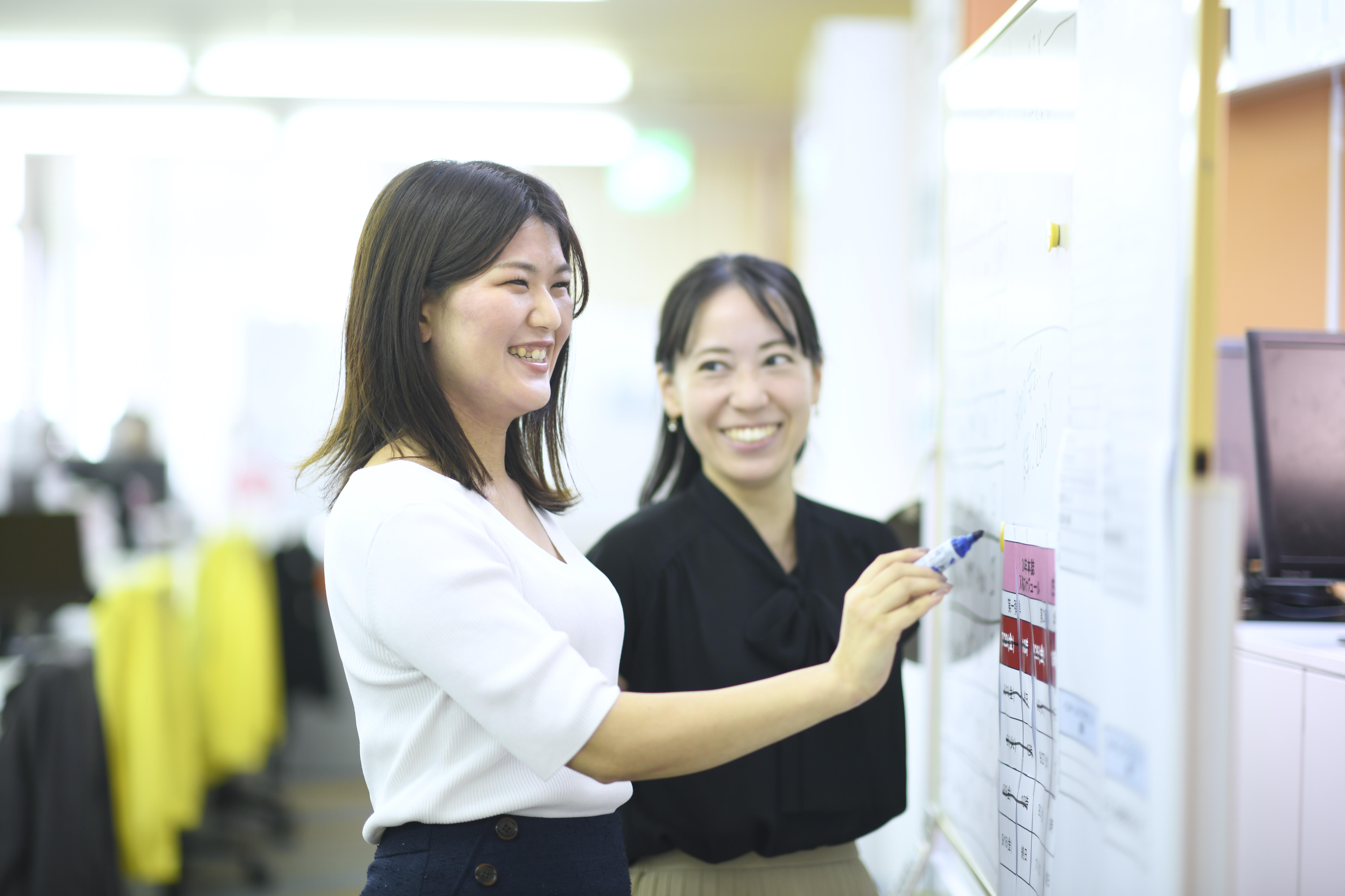 同社の社名と企業理念の通り、長いキャリアをもつ優秀層の中途採用事業から新卒紹介事業も手がけている。