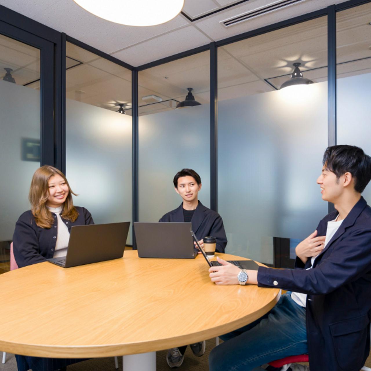 AI CROSS株式会社 求人画像1