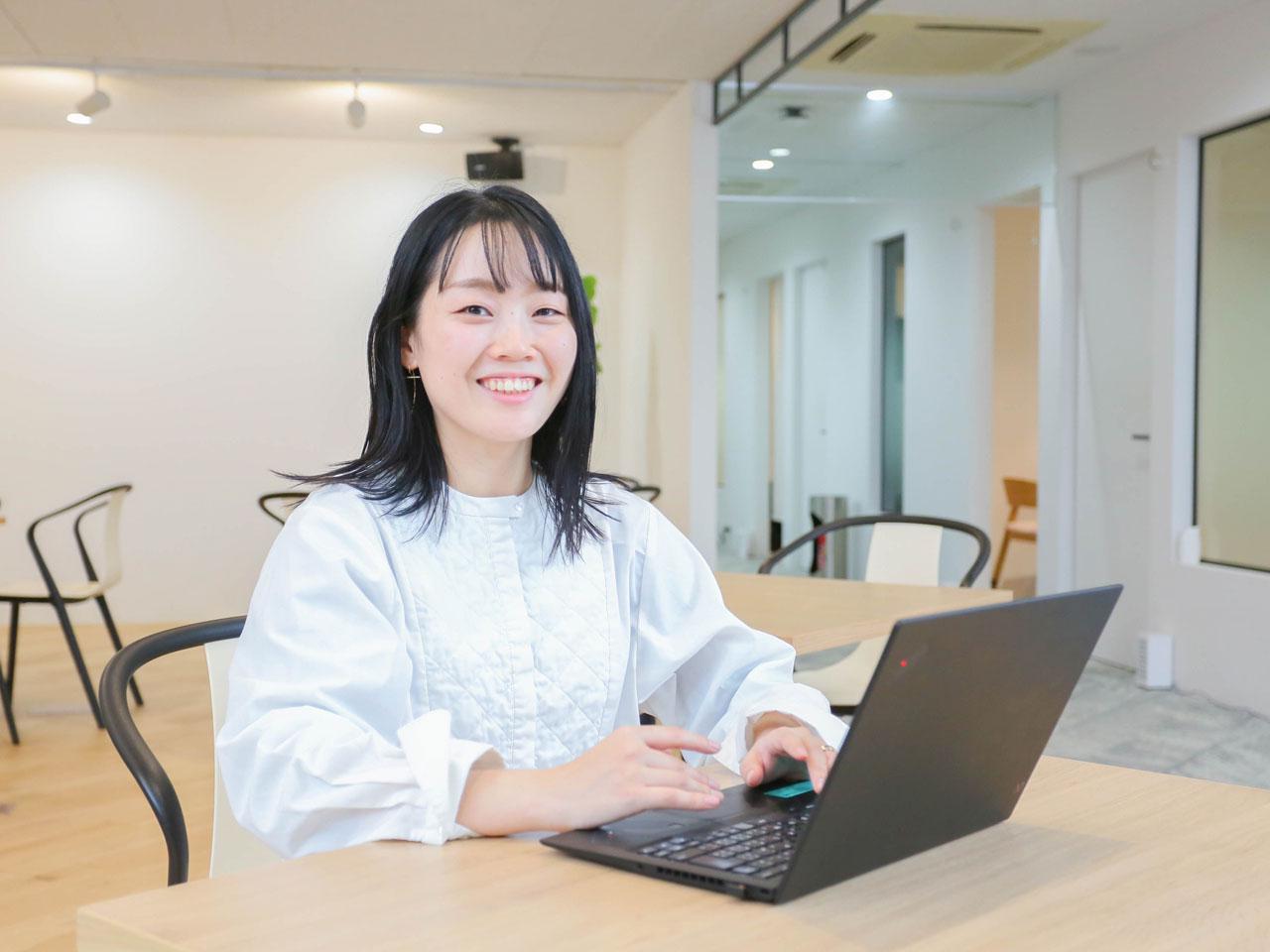 個々の人材の能力開発や組織ユニットへの権限移譲、「Goal in Bonus制度」等“任せる”“伸ばす”“認め合う”“イキイキ働く”仕組みづくりも特徴的。
