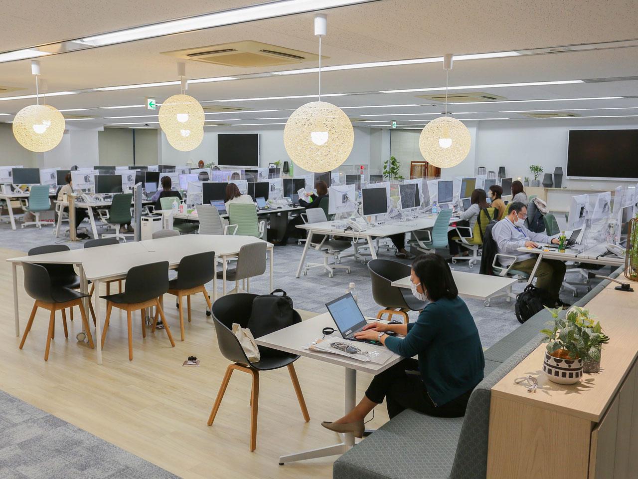 リクルートグループの大手人材派遣会社。派遣スタッフやクライアントが利用するWebサイトの企画・開発・運営に携わるディレクターを求めている。