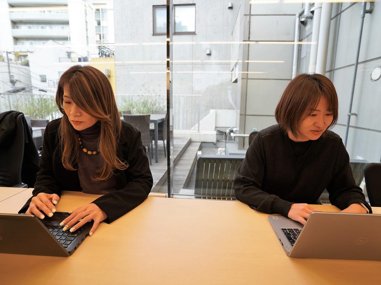 オフィス、フリースペース、バルコニー、会議室など、業務に集中できる環境を選べます。