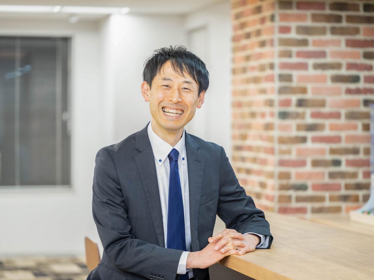 長年培ってきた技術やノウハウを強みとして「世の中にお役に立てる情報を提供する」という創業精神をもとに正社員1,000名規模の中堅SIerとして、IT業界の開発の最前線で多くのエンジニアが活躍しています。