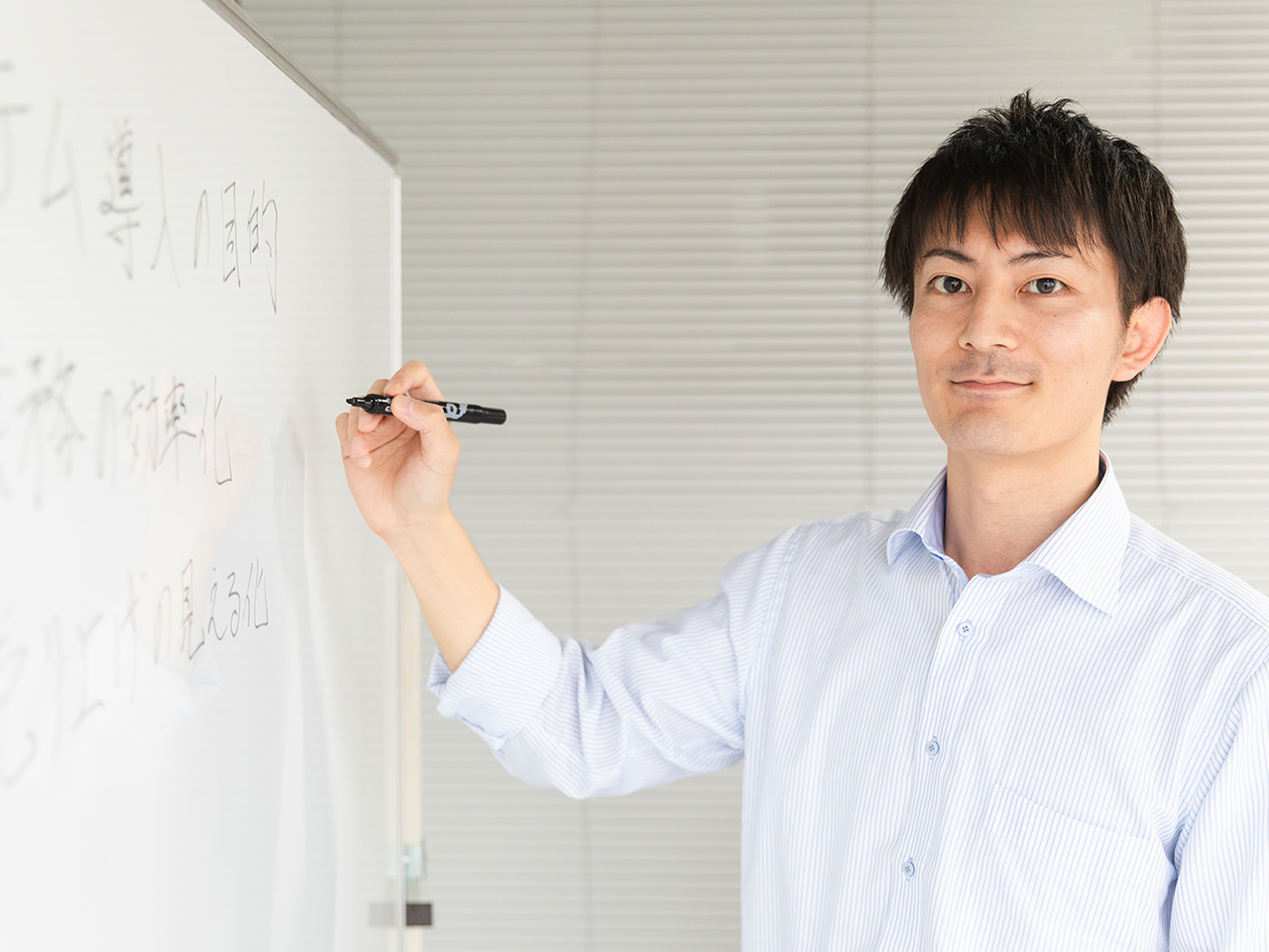 1か月に1回、担当タレマネとの1on1を行っており、現状のプロジェクトの相談事や将来的なキャリアのすり合わせを行わせていただいております。