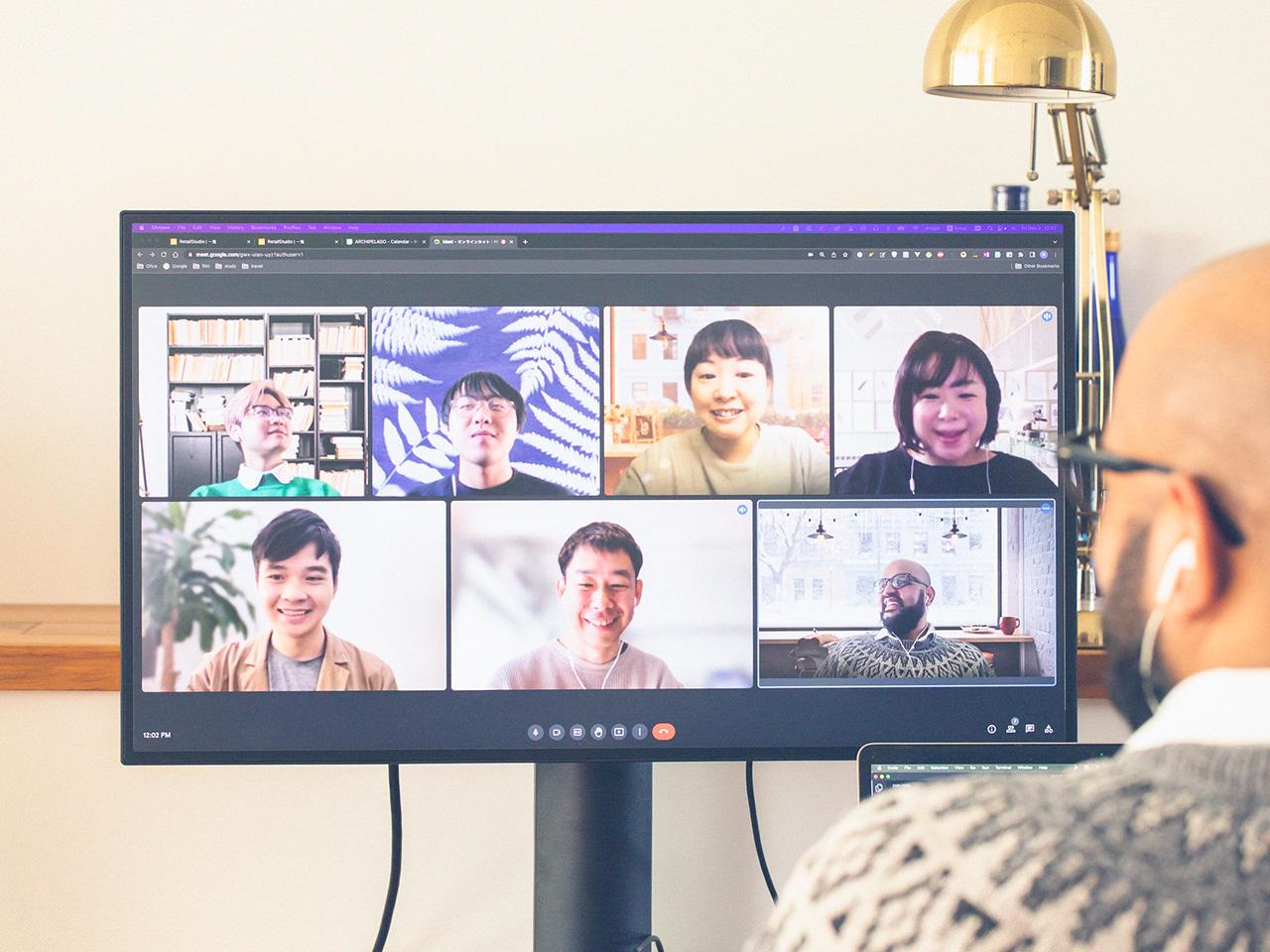 私たちは創業時(2013年)からリモートワークなどの働き方改革に取り組んでおります。場所や時間に縛られない働き方が可能です。