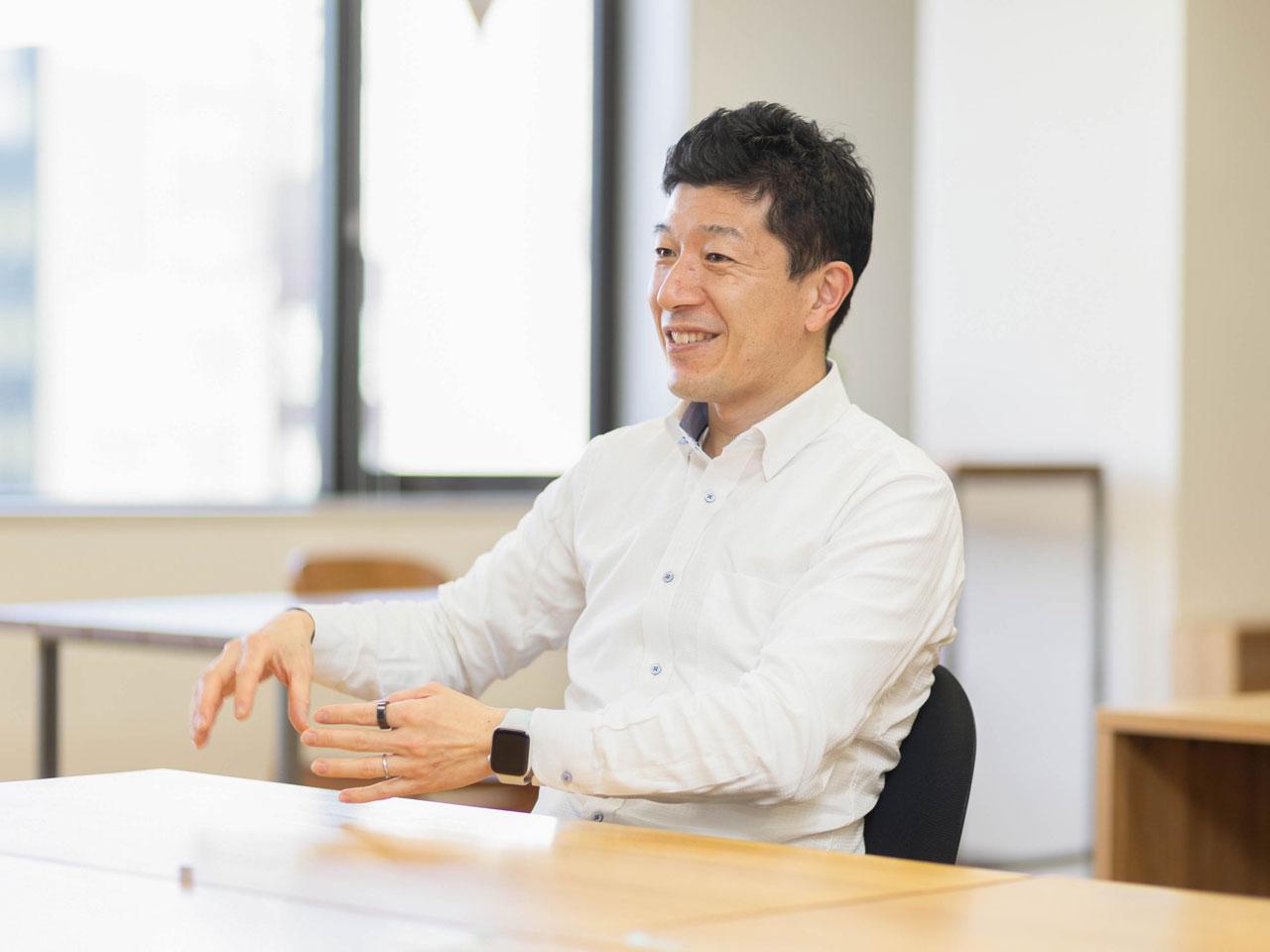 「最先端の情報技術を適切に用いて、医学研究、オーダーメイド医療、ゲノム創薬、遺伝子治療の継続的な発展を推進していく」というミッションの下、大学の助教授・研究員を務めた西村邦裕氏（代表取締役社長 CEO）が2011年4月に設立した技術系スタートアップである。