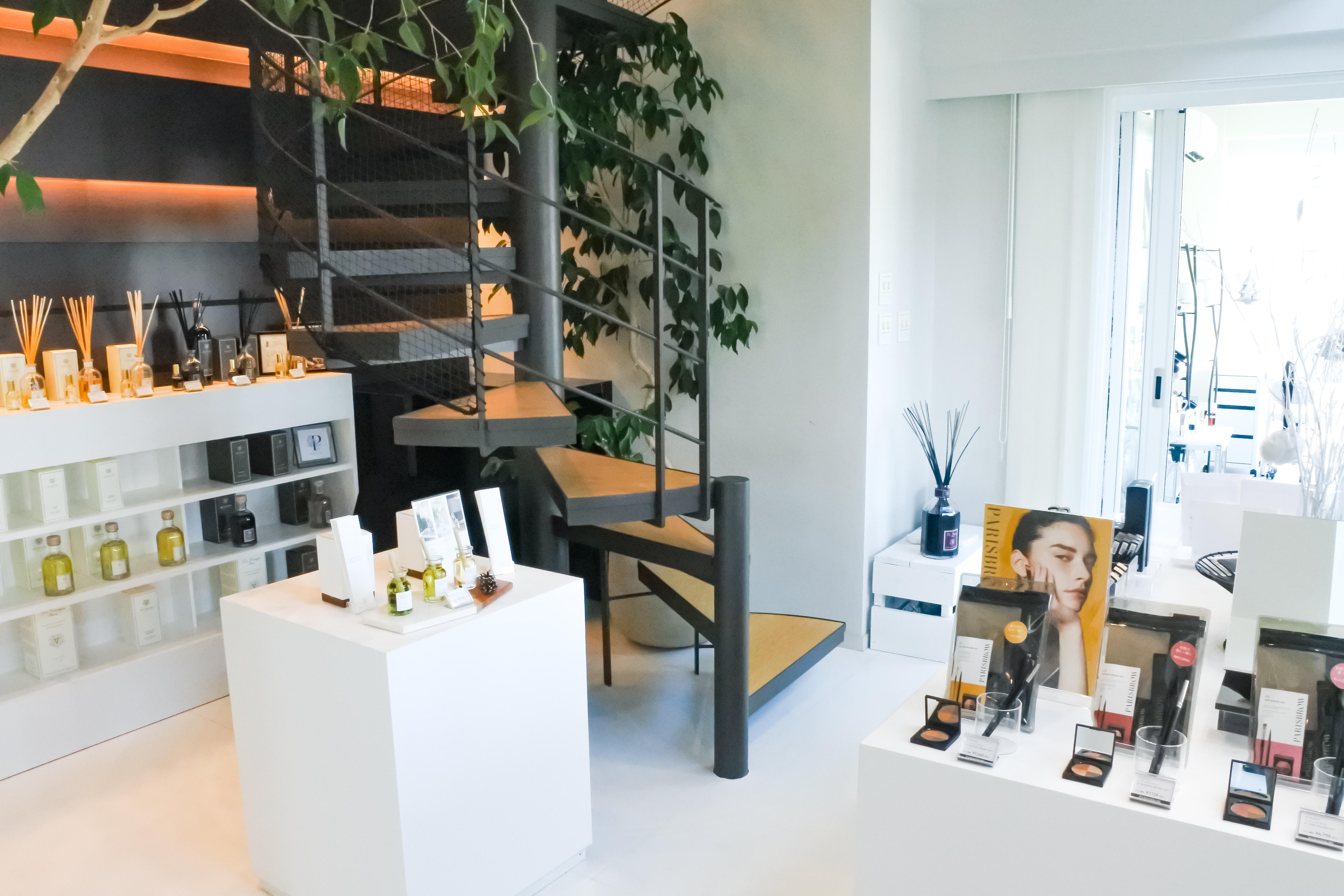 人々の人生を豊かにするアイテムを発信し、新たなビジネスを自身の手で成長させるやりがいを、この環境で是非感じてほしい。